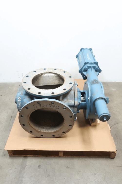 SKU 1039085 - DEZURIK PTW PNEUMATIC IRON FLANGED 3-WAY PLUG VALVE 12IN - PLUG VALVE