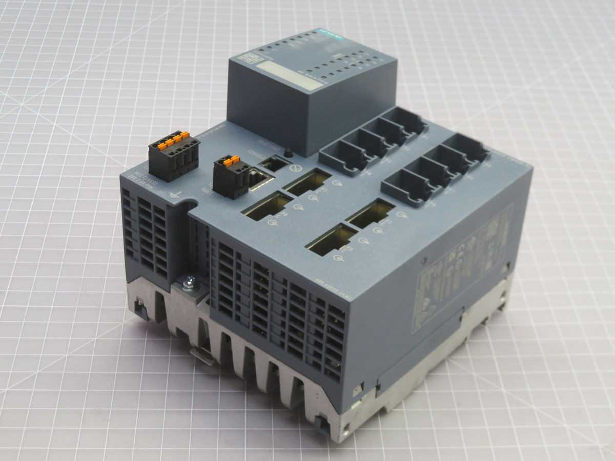 SIEMENS XM408-4C NETWORK SWITCH, 8 COMBO PORTS, 24V DC POWER, 8.7W LOSS, 0.5KG WEIGHT, IP20 - PLC MODULES