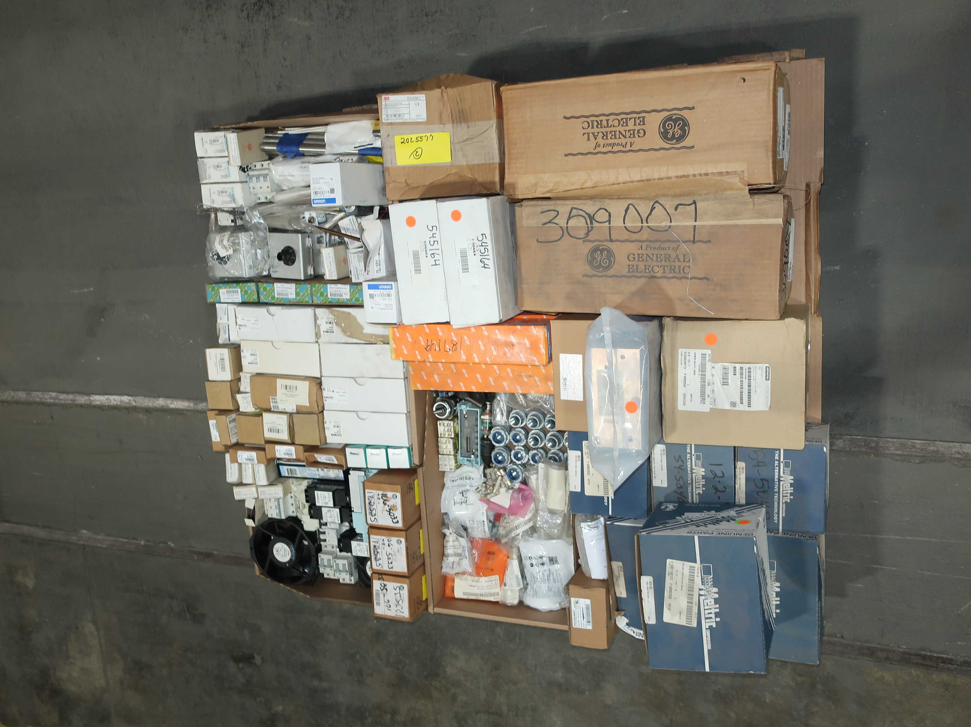 BULK QTY OF ASSORTED ELECTRICAL - ELECTRICAL COMPONENTS