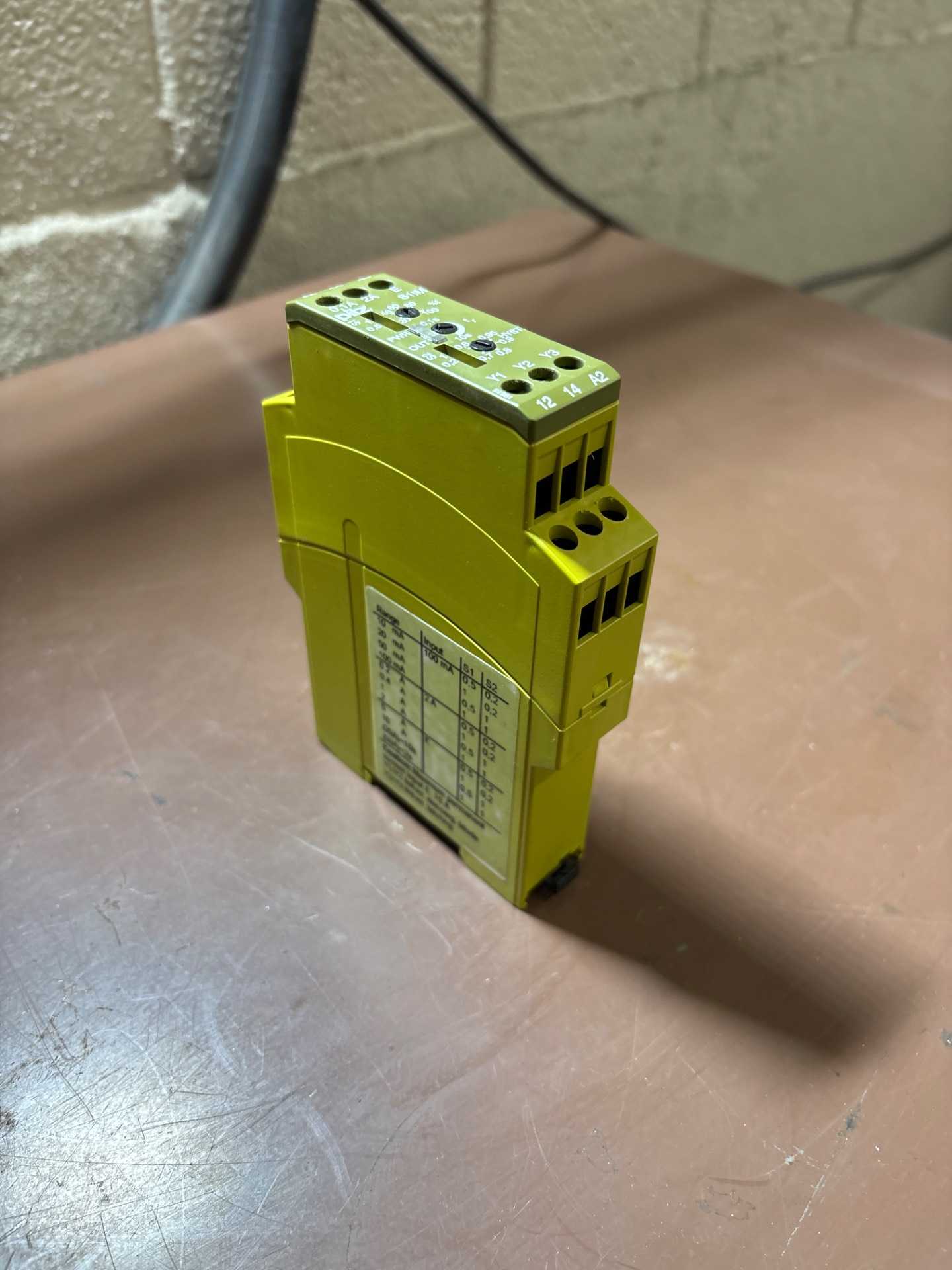 PILZ S1IM-24VDC-IM-0.01-15-A-UP SAFETY RELAY - SAFETY RELAY