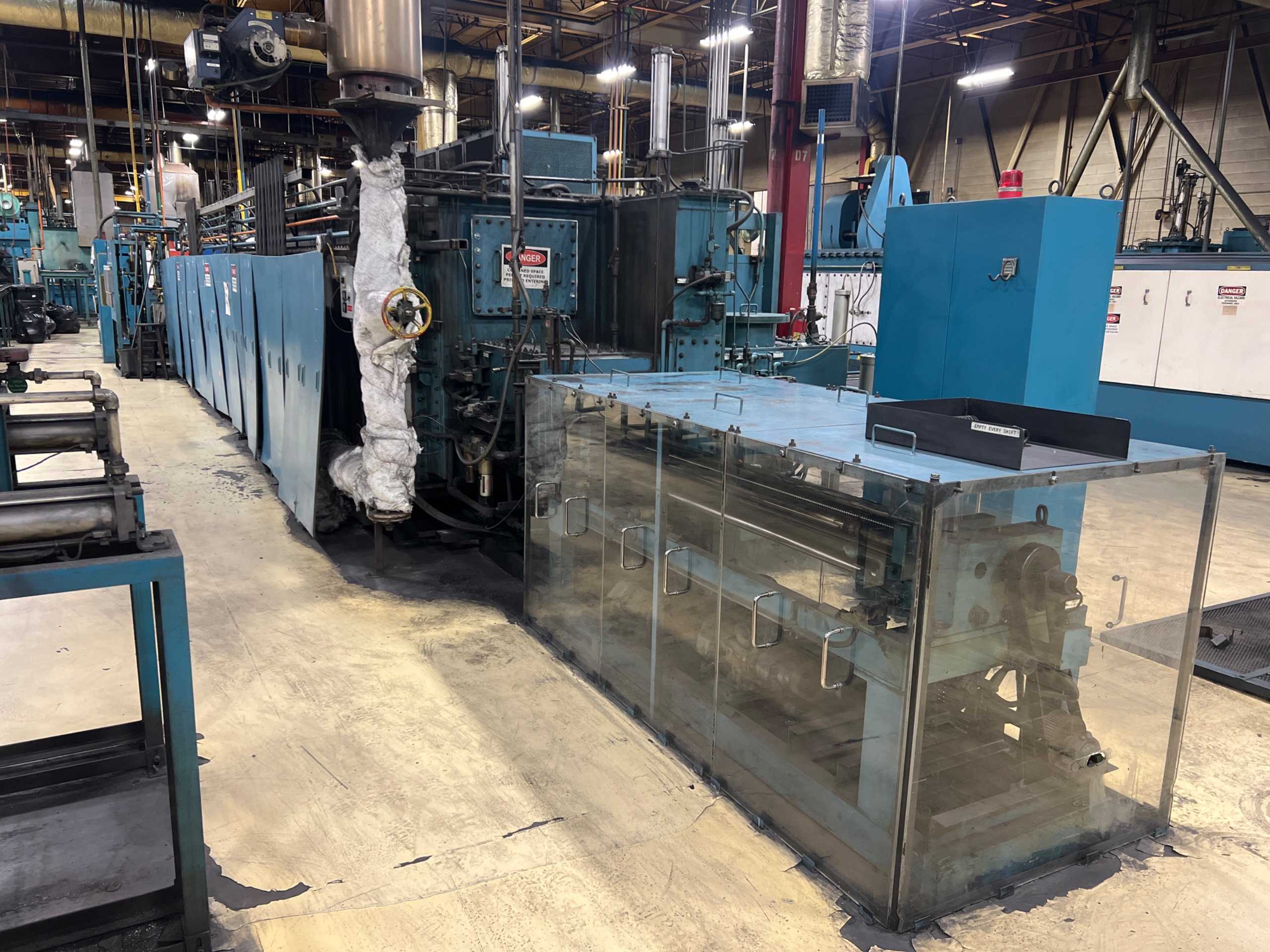 SINTERING 2400 F PUSHER FURNACE - SINTERING FURNACES