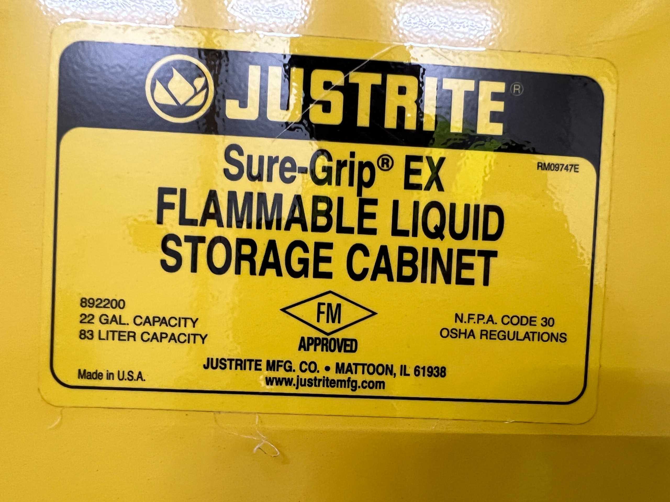 JUSTRITE 892200 FLAMMABLE LIQUID STORAGE CABINET - FLAME PROOF STORAGE CABINET