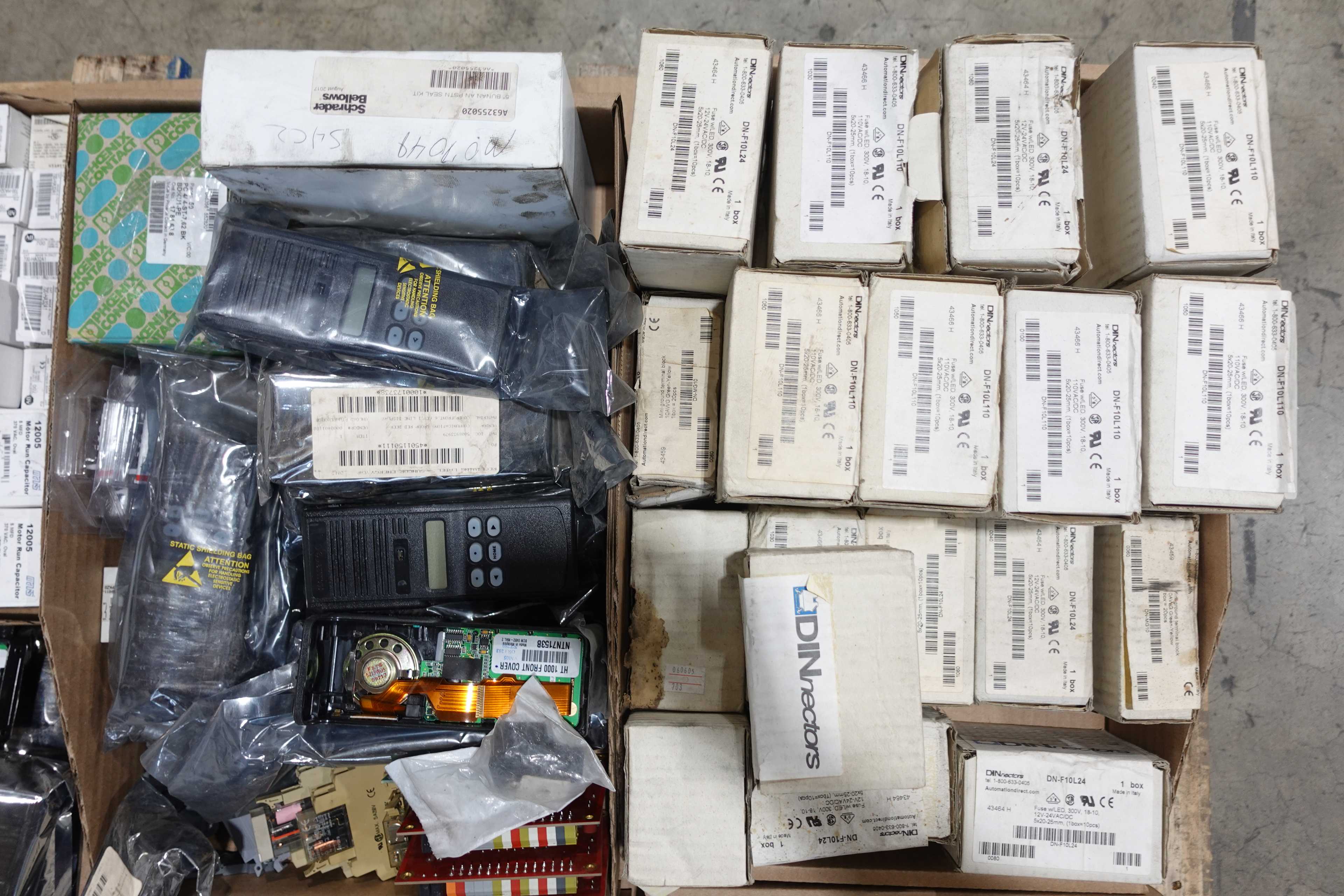 SKU 1734438 - 4 PALLETS OF ASSORTED AUTOMATION AND ELECTRICAL CONTROLS - AUTOMATION & CONTROLS