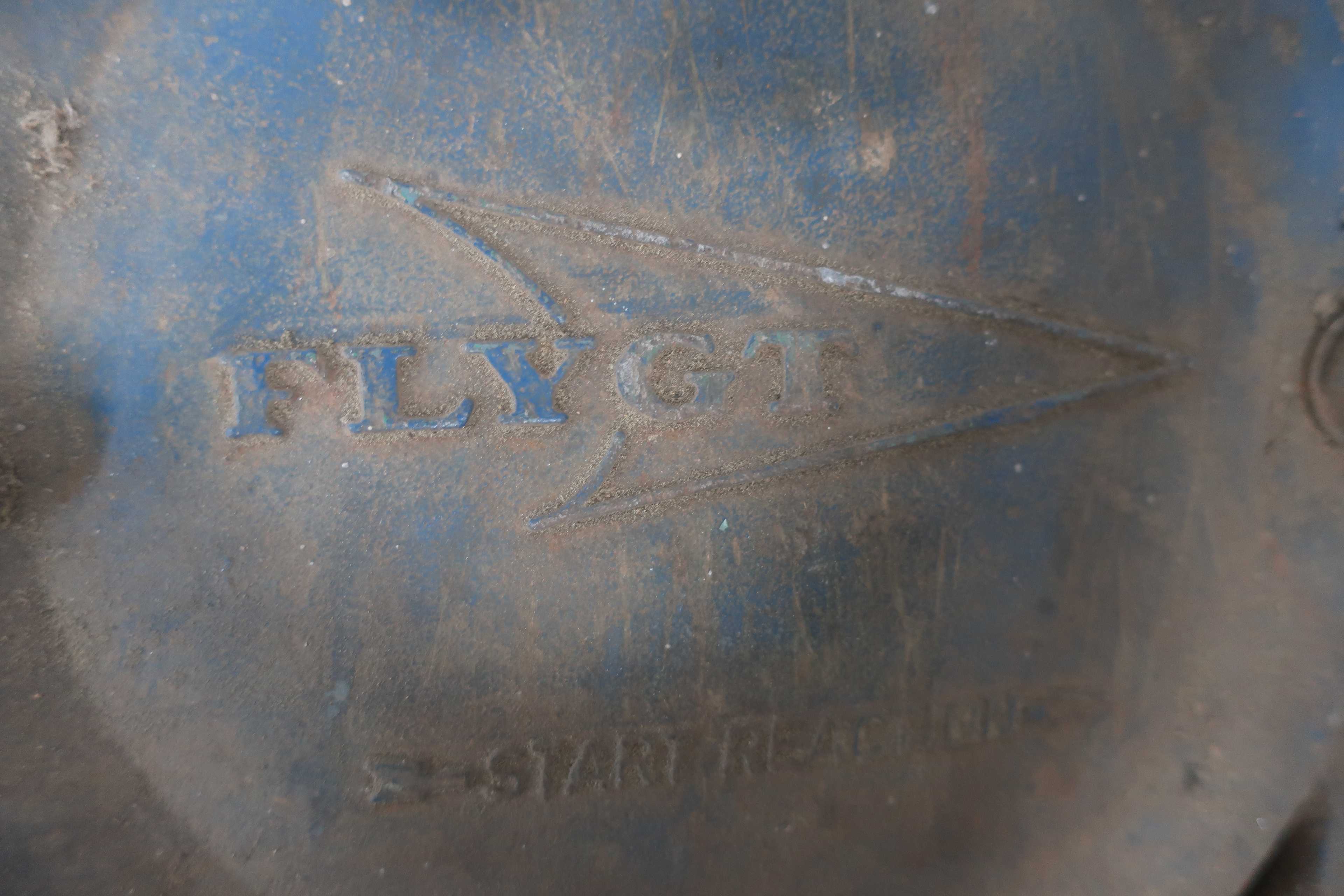 FLYGT 2201-011-230008 SUBMERSIBLE PUMP - SUBMERSIBLE PUMP
