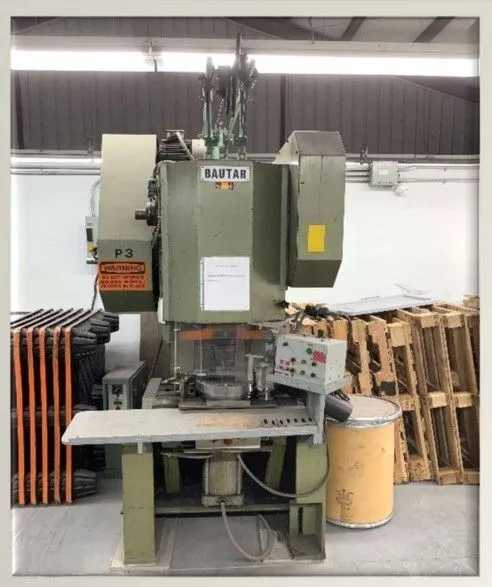 BAUTAR OBI PUNCH PRESS, C-FRAME, FLYWHEEL DRIVE, FOOT PEDAL, SINGLE-STROKE, ADJ RAM, 4000 LB - PUNCHING MACHINES