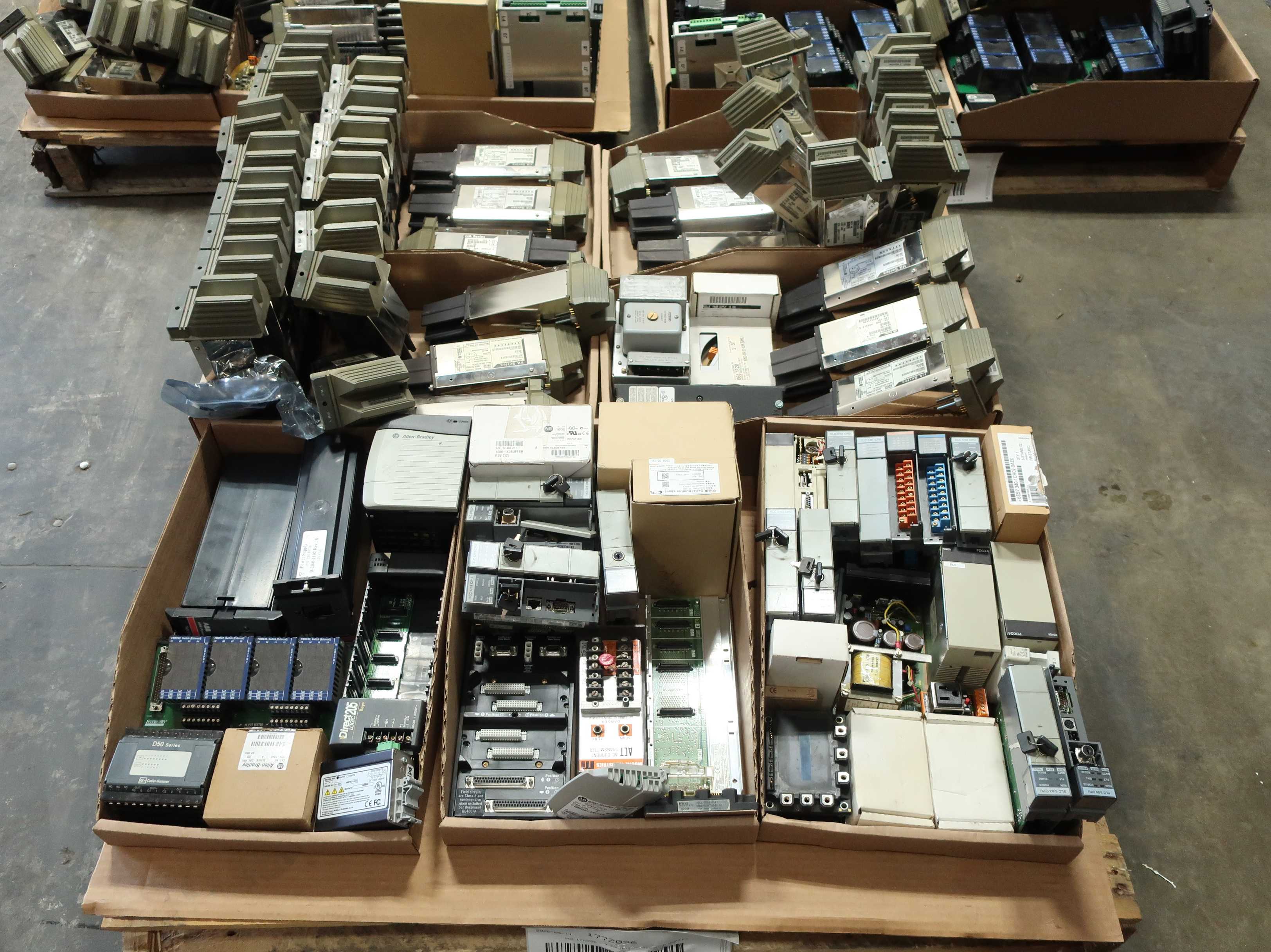 SKU 1772096 - 3 PALLETS OF ASSORTED MODULES - AUTOMATION & CONTROLS