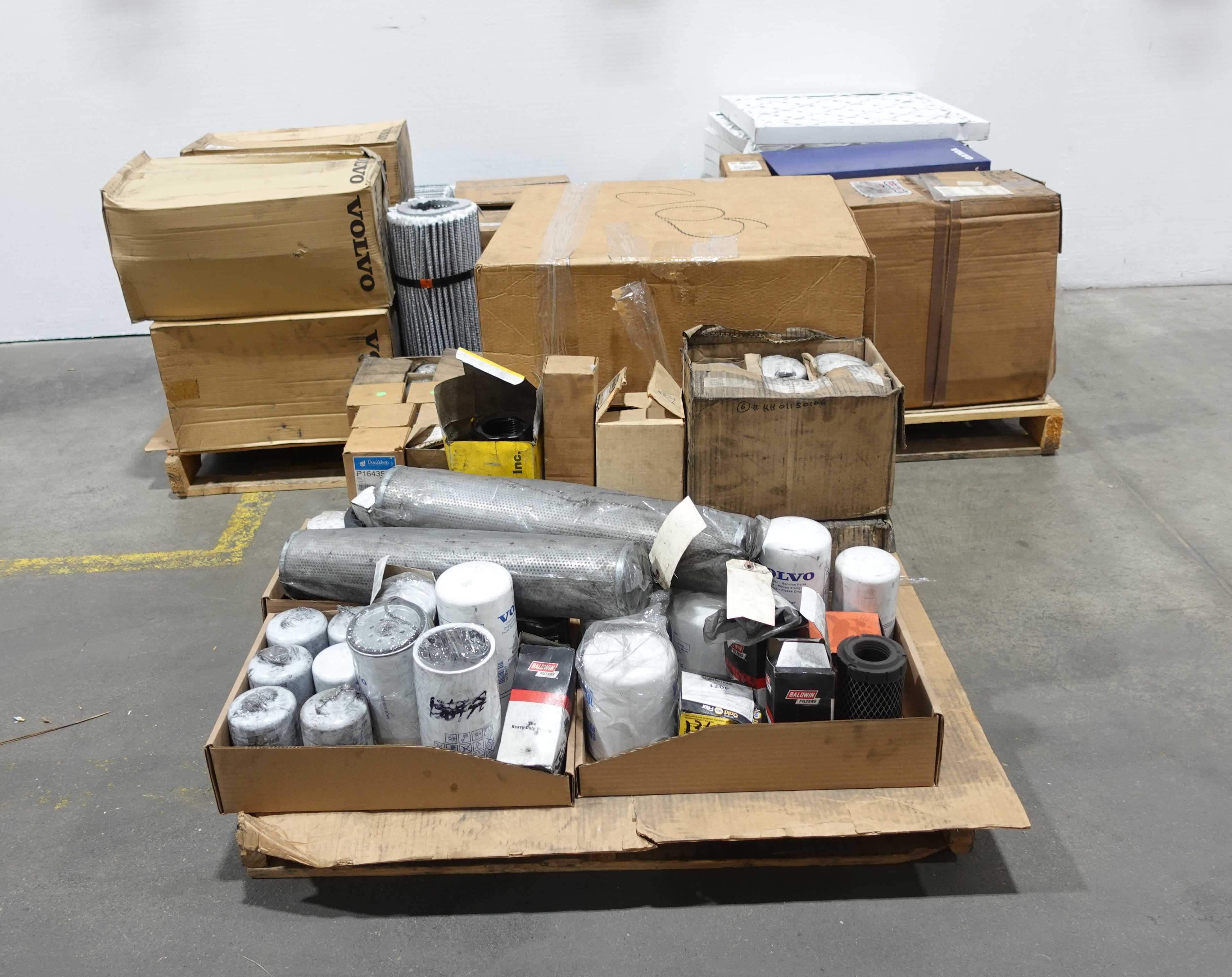 3 PALLETS OF ASSORTED HYDRAULIC AND PNEUMATIC FILTERS - PNEUMATIC FILTER