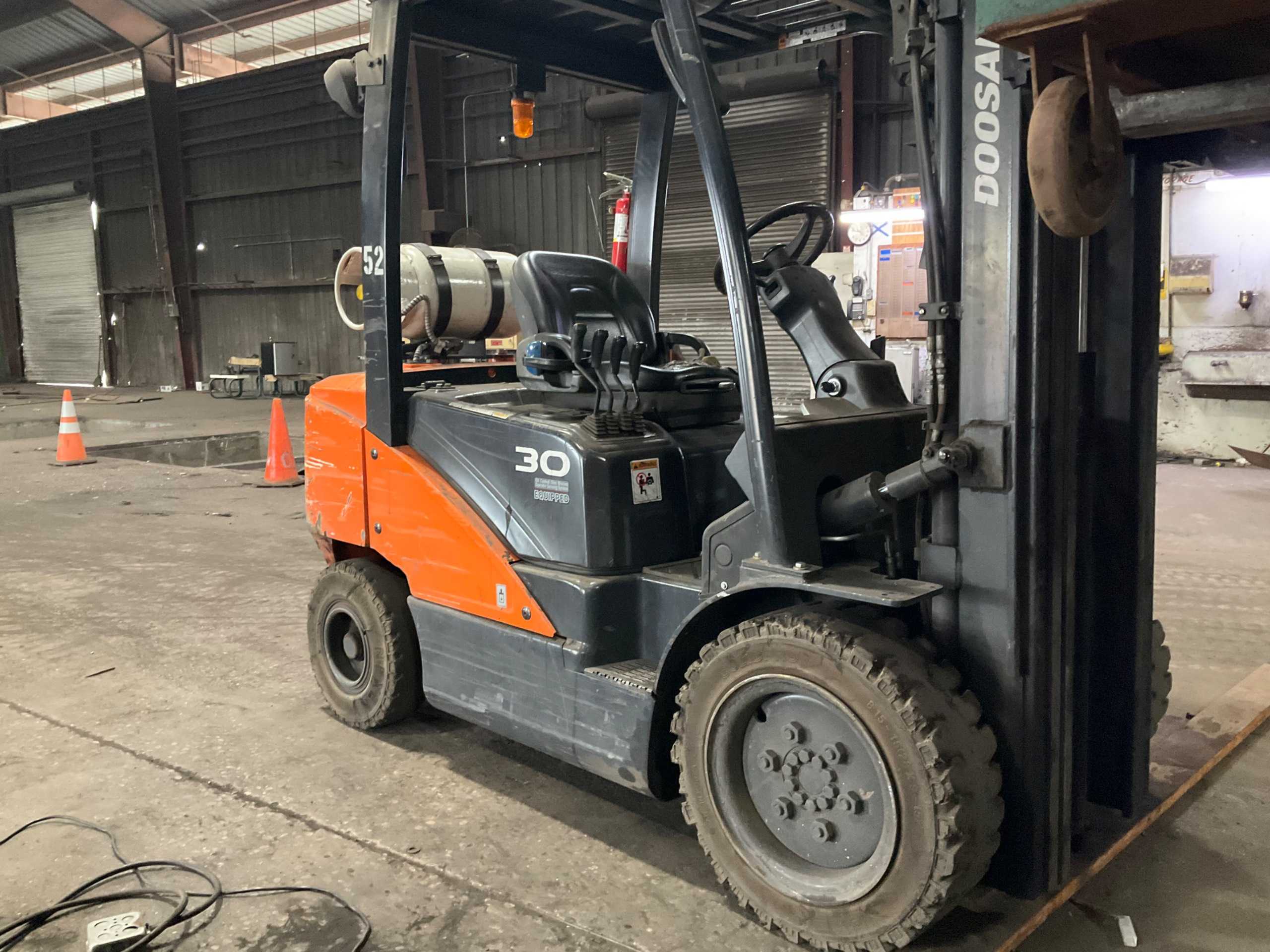 DOOSAN G30N-7 SIT-DOWN FORKLIFT - SIT-DOWN FORKLIFT