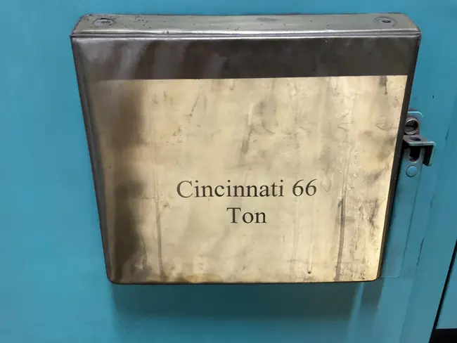 CINCINNATI 66-DC-4-1/2 COMPACTING PRESS - undefined