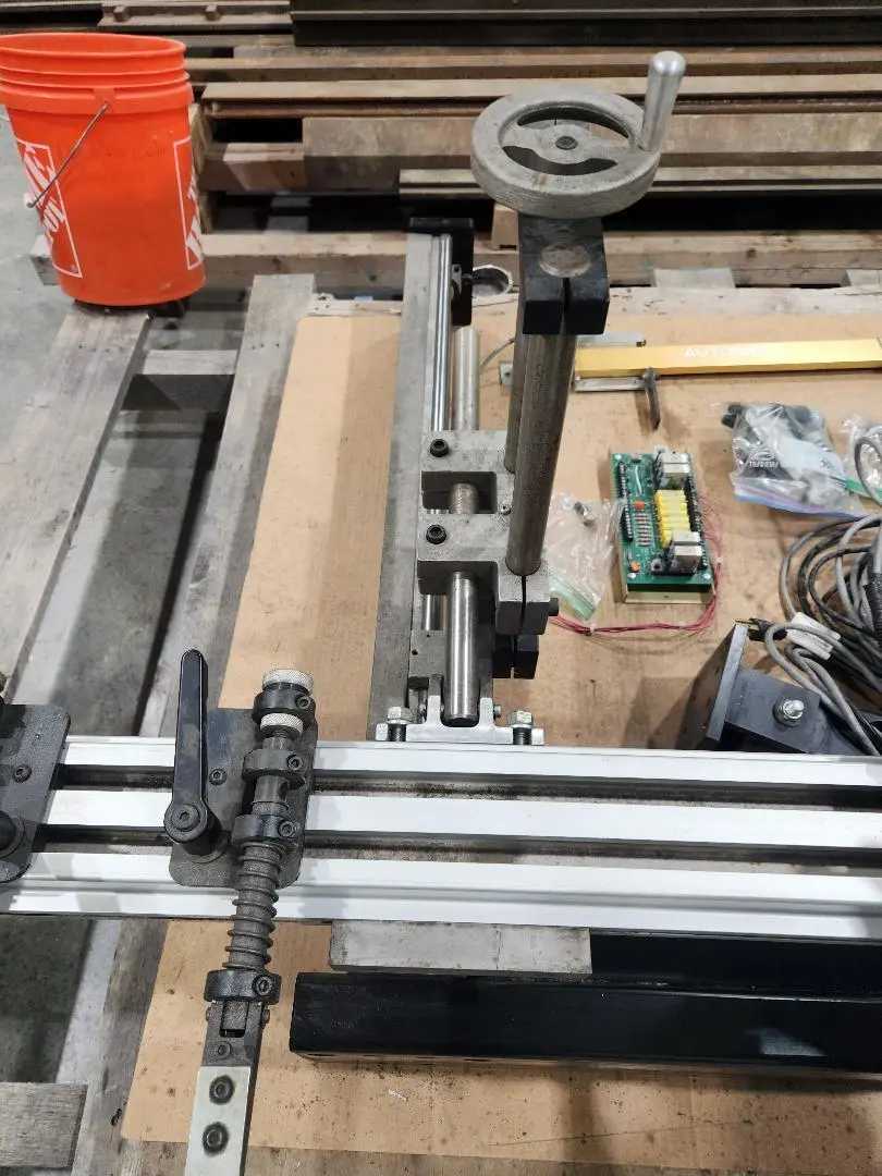 2022 AUTOMEC CNC 600 HD BACKGAUGE W/ G24 & 15" TOUCH SCREEN CONTROL SYSTEM - MATERIAL POSITIONERS