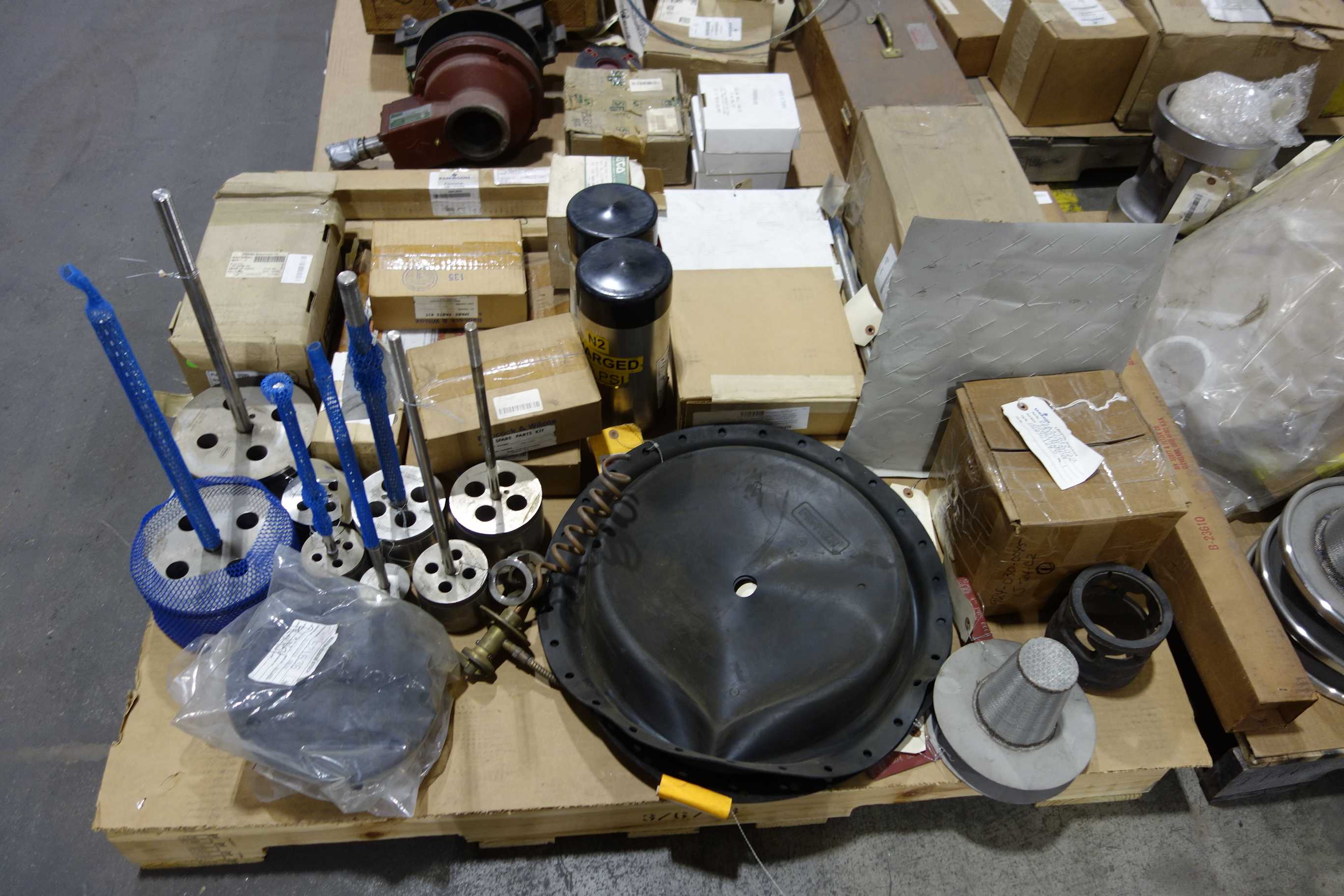 4 PALLETS OF ASSORTED VALVE PARTS AND ACCESSORIES - VALVE PARTS & ACCESSORIES
