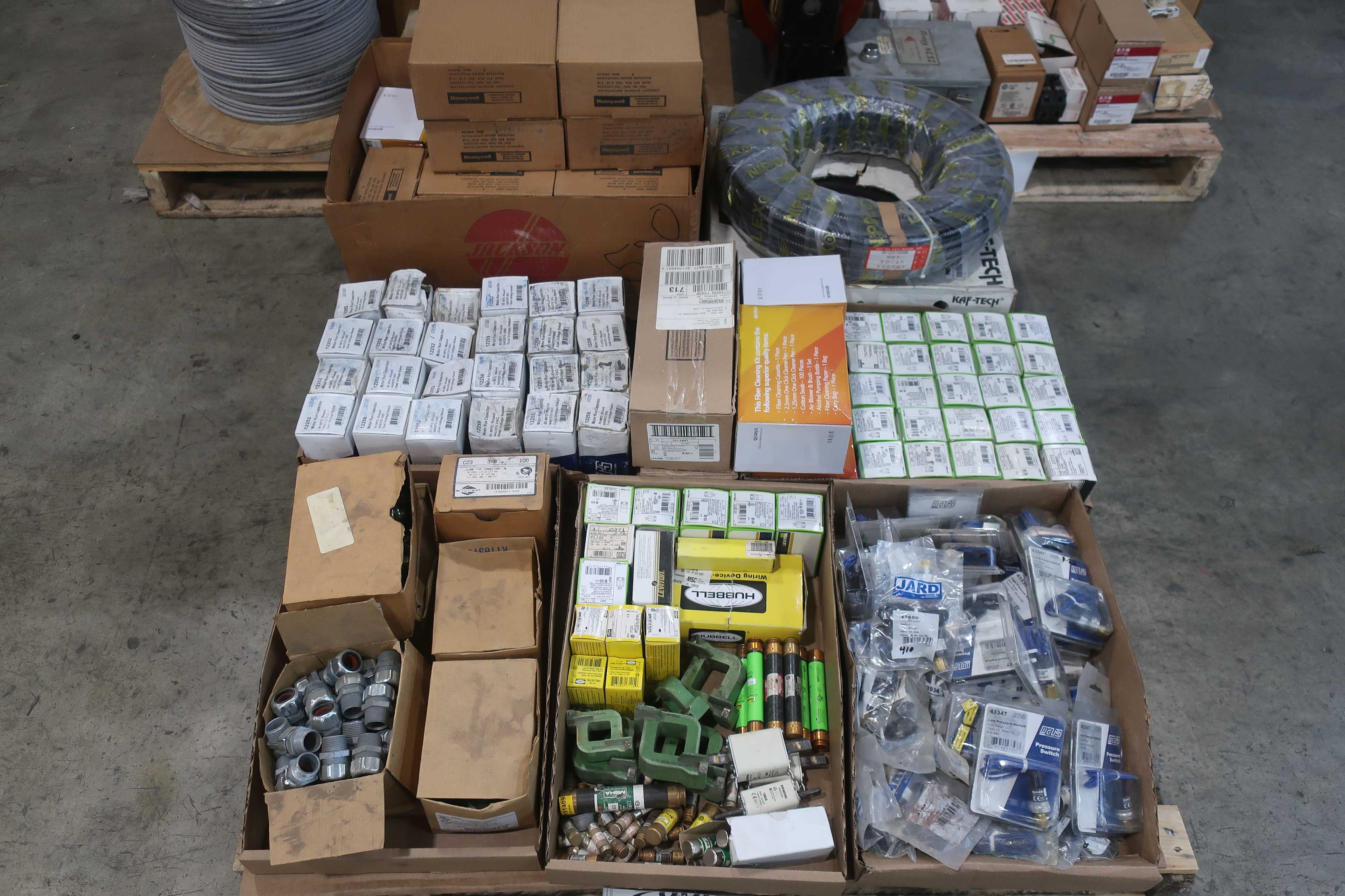 3 PALLETS OF ASSORTED ELECTRICAL COMPONENTS - ELECTRONIC COMPONENTS
