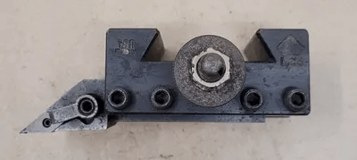 ALORIS CXA 1 LATHE TOOL POST HOLDER WITH KENNAMETAL MVJNR-123B TOOL HOLDER - MACHINE TOOLING