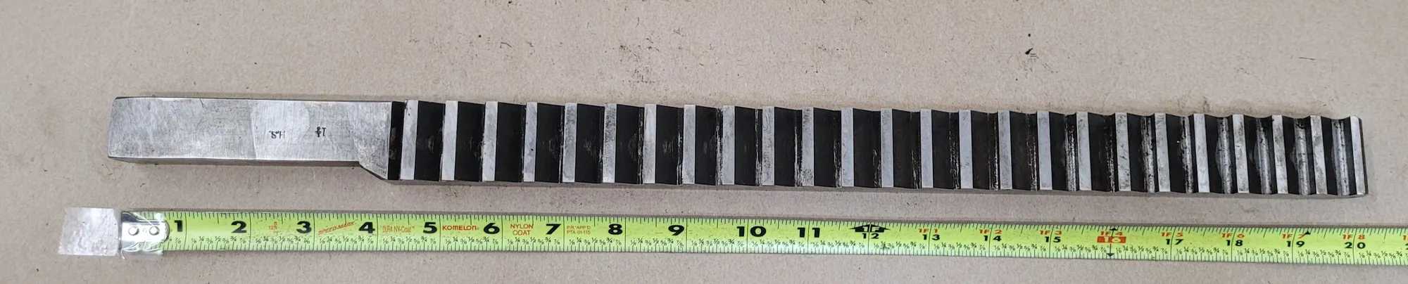 DUMONT KEYSEATER BROACH 1.25" X 20" HS (1-1/4" WIDTH, 1-1/8" HEIGHT, 5/8" PITCH) - MACHINE TOOLING
