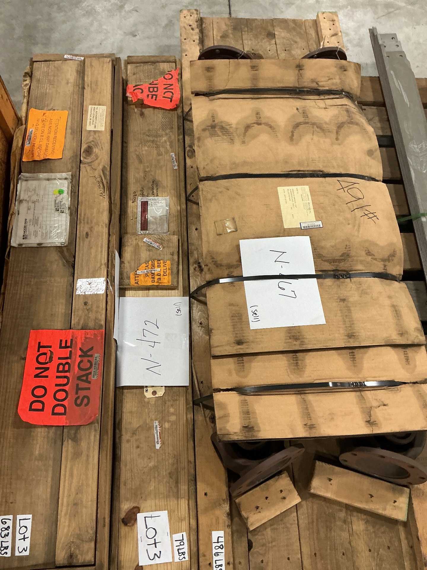 BULK QTY OF INDUSTRIAL PARTS AND PNEUMATIC COMPONENTS For Sale | Aucto