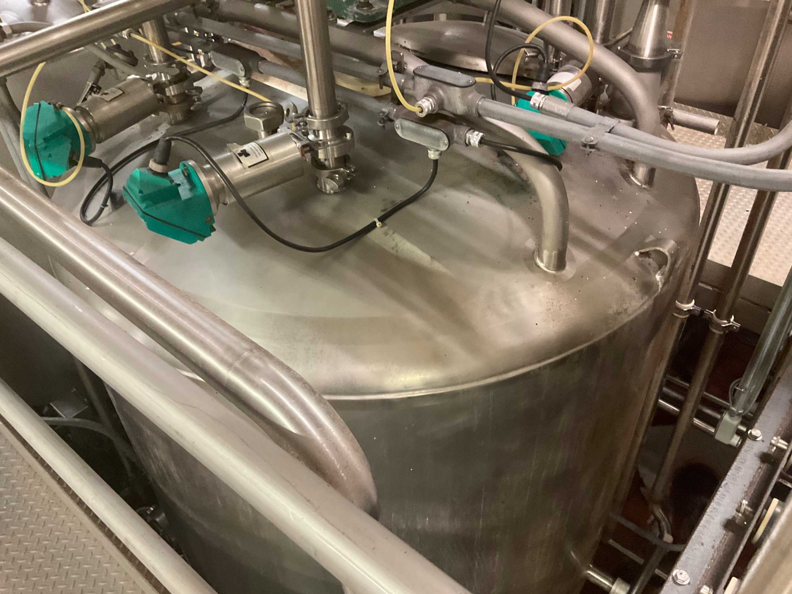 MIXER TANK 600 GALLON - MIXERS