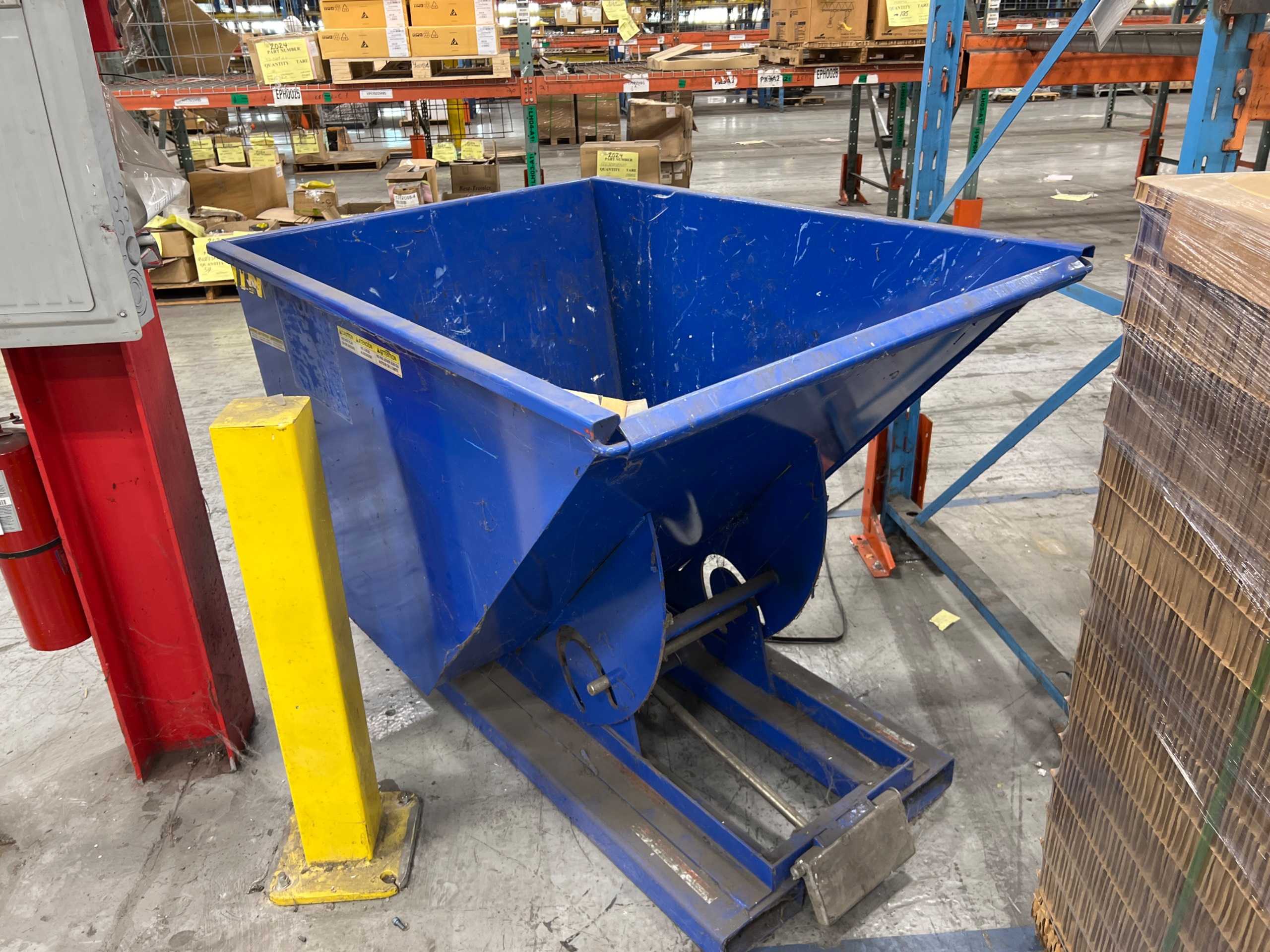 VESTIL D-100-LD SELF DUMPING HOPPER - SELF DUMPING HOPPERS