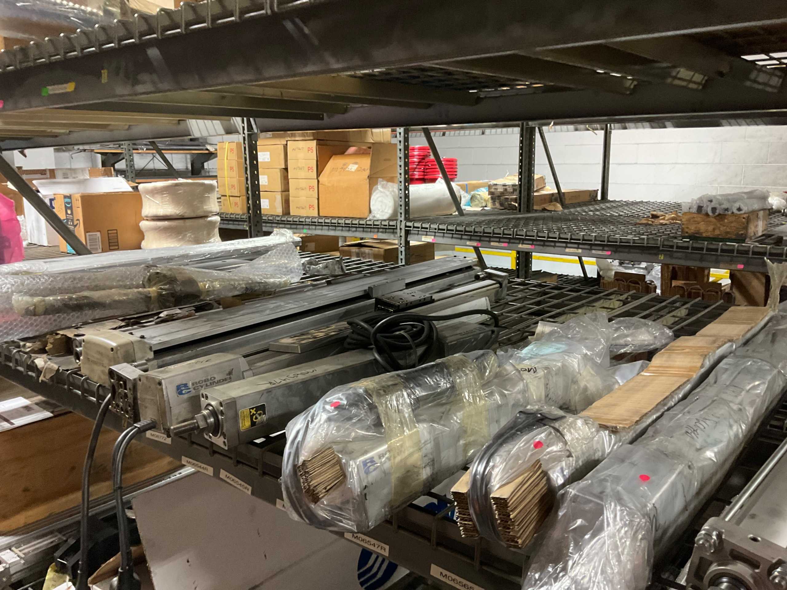 BULK QTY OF INDUSTRIAL PARTS