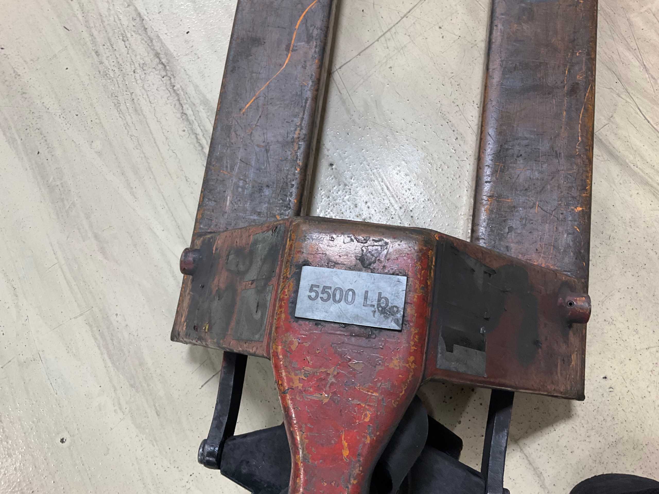 MANUAL PALLET JACK - MANUAL PALLET JACKS