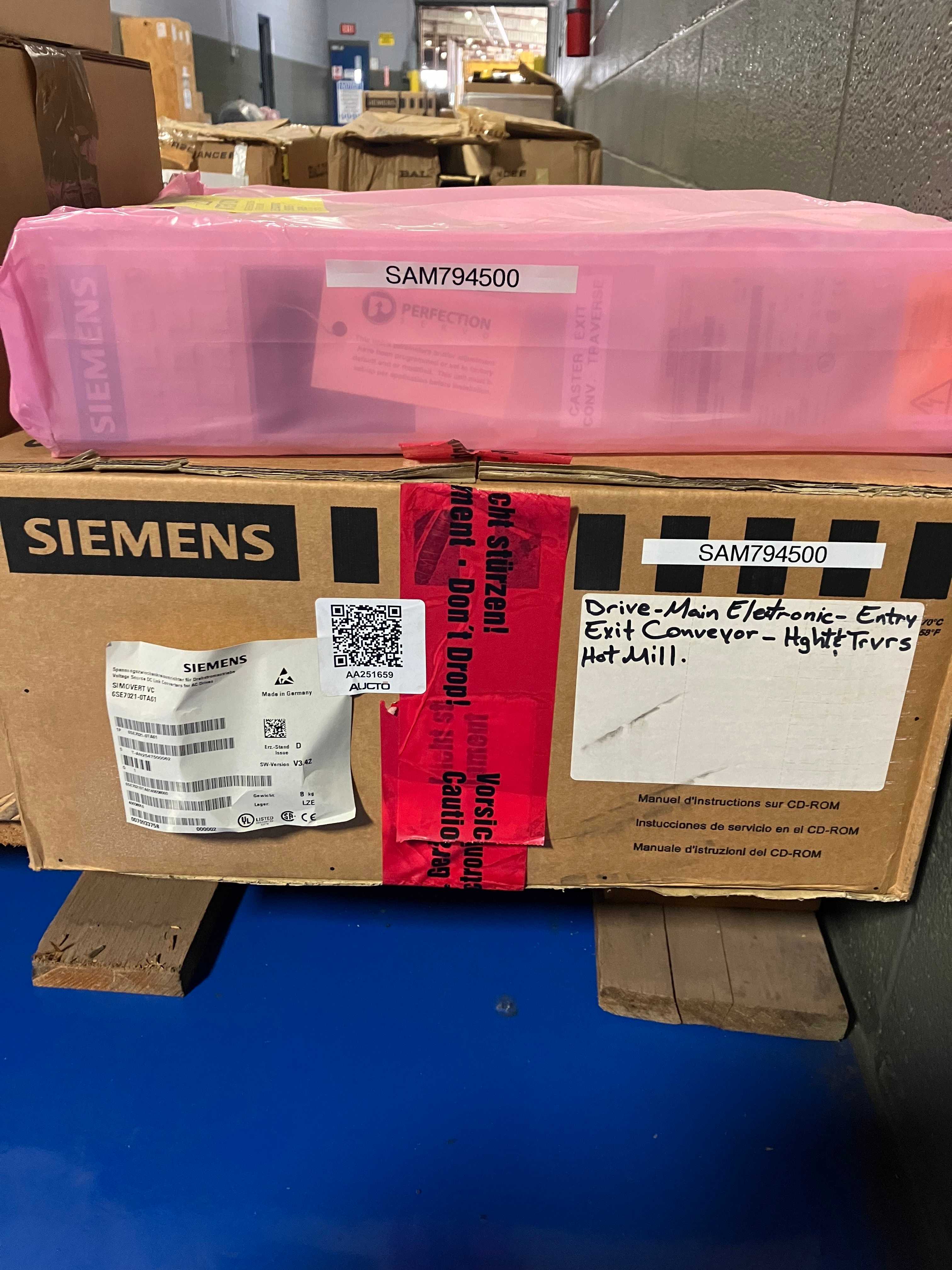 SIEMENS 6SE7021-0TA61 AC VFD DRIVE SIEMENS 6SE7021-0TA61 AC VFD DRIVE