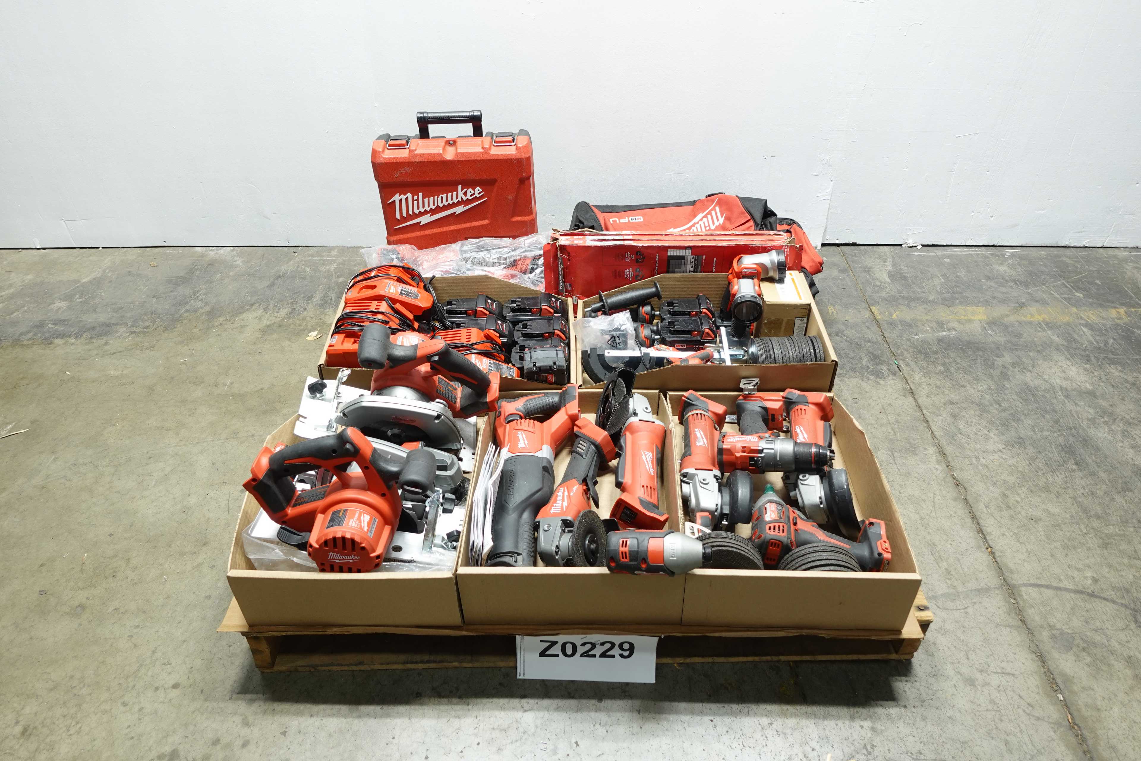 PALLET OF ASSORTED MILWAUKEE CORDLESS POWER TOOLS, ATTACHMENTS, HAND TOOLS, AND ACCESSORIES - TOOLS