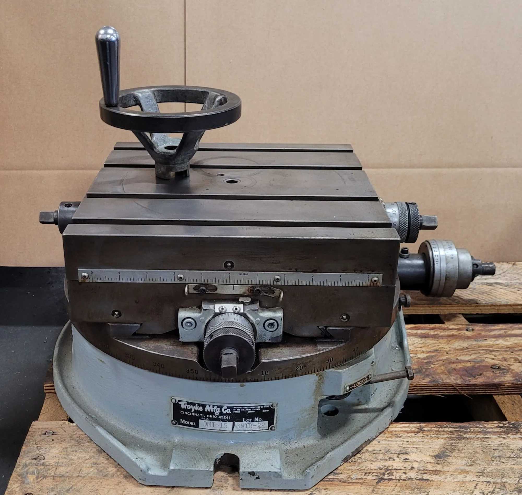 TROYKE DMT-15 CROSS-SLIDE ROTARY TABLE, MANUAL, 12" X 12" TABLE, 360° ROTATION - MACHINE TOOLING