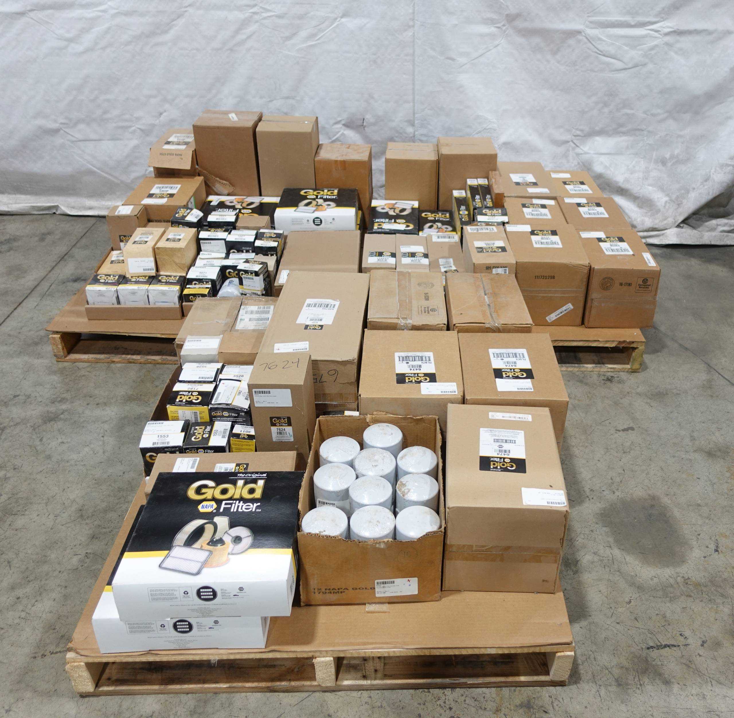 SKU 1729454 - 3 PALLETS OF ASSORTED NAPA GOLD FILTERS - PNEUMATIC FILTER ELEMENTS
