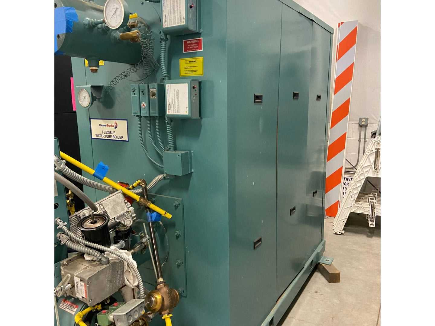 CLEAVER BROOKS FLX-100-200-160HZ BOILER - BOILERS
