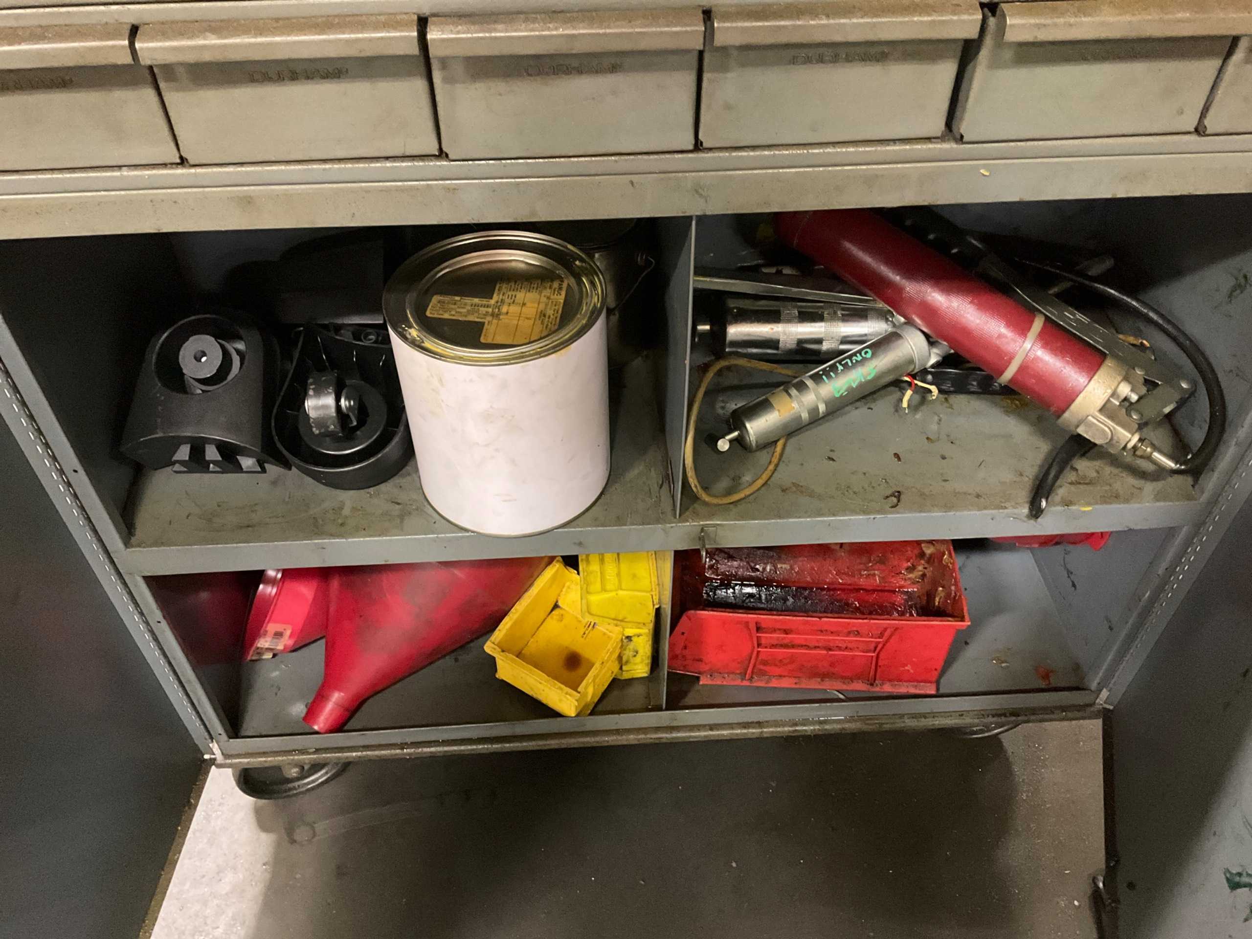 ROLLING DRAWER WITH PARTS - ROLLING TOOL CHEST
