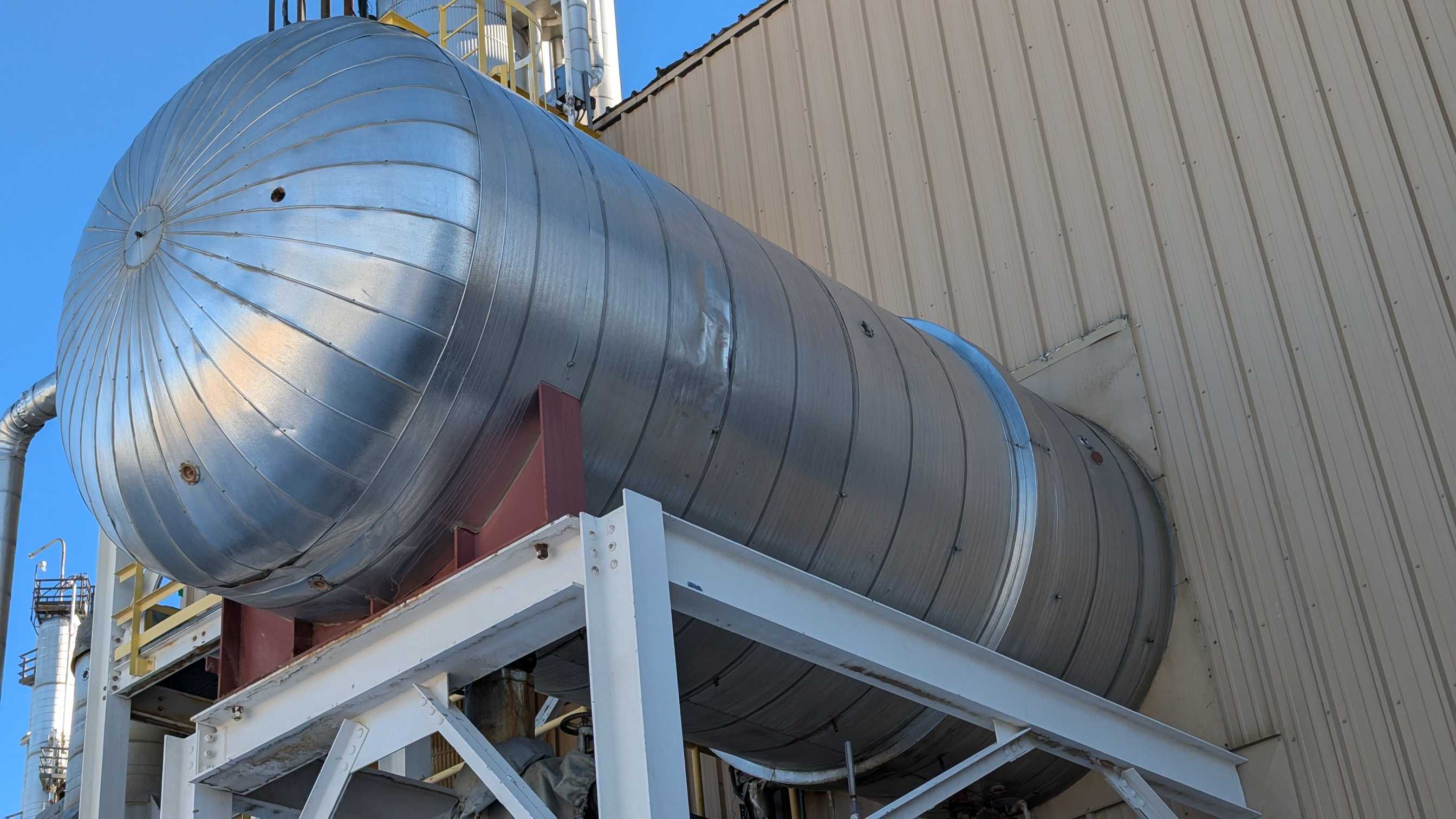 STRIPPER STORAGE DRUM - TANKS