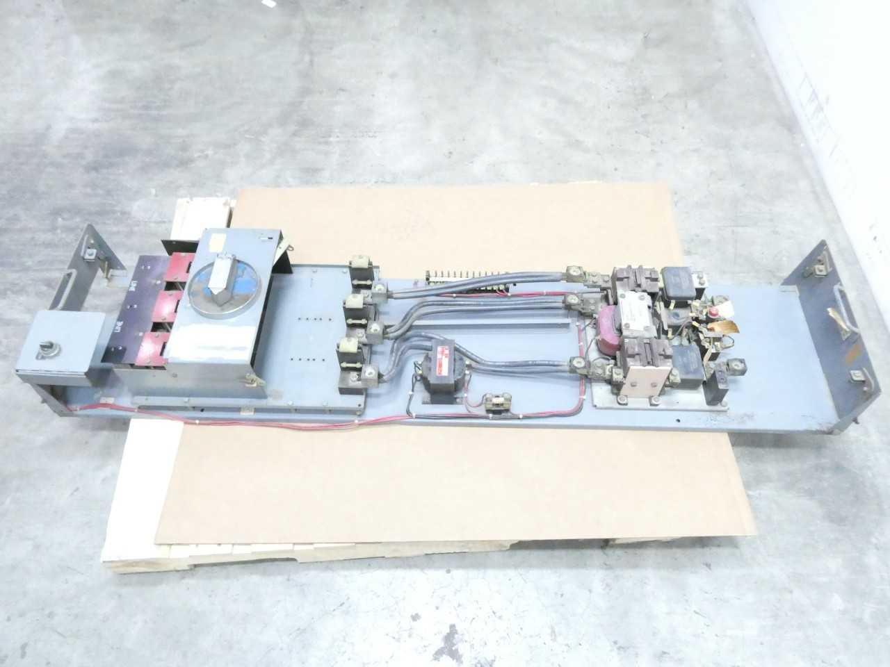 SKU 1075940 - GENERAL ELECTRIC GE THMCRB35 FUSIBLE DISCONNECT SWITCH - DISCONNECT SWITCHES
