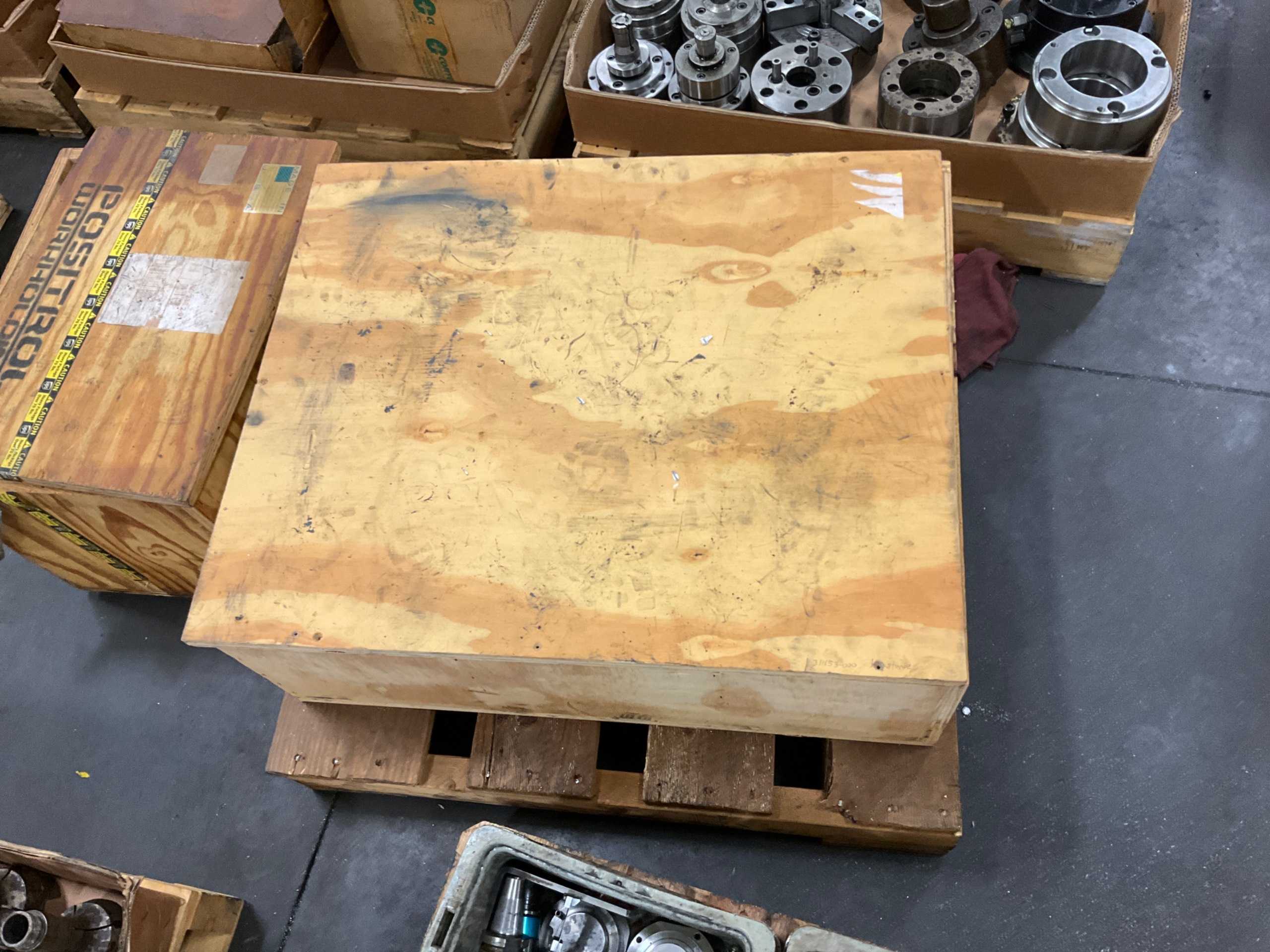 BULK QTY OF INDUSTRIAL PARTS - INDUSTRIAL PARTS