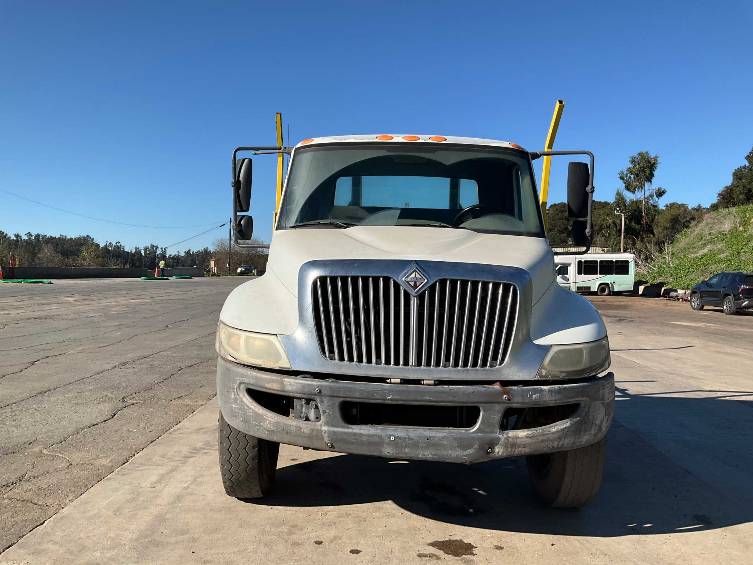 2008 INTERNATIONAL 4300M7 SBA 4X2 FLATBED TRUCK - FLATBED TRUCKS