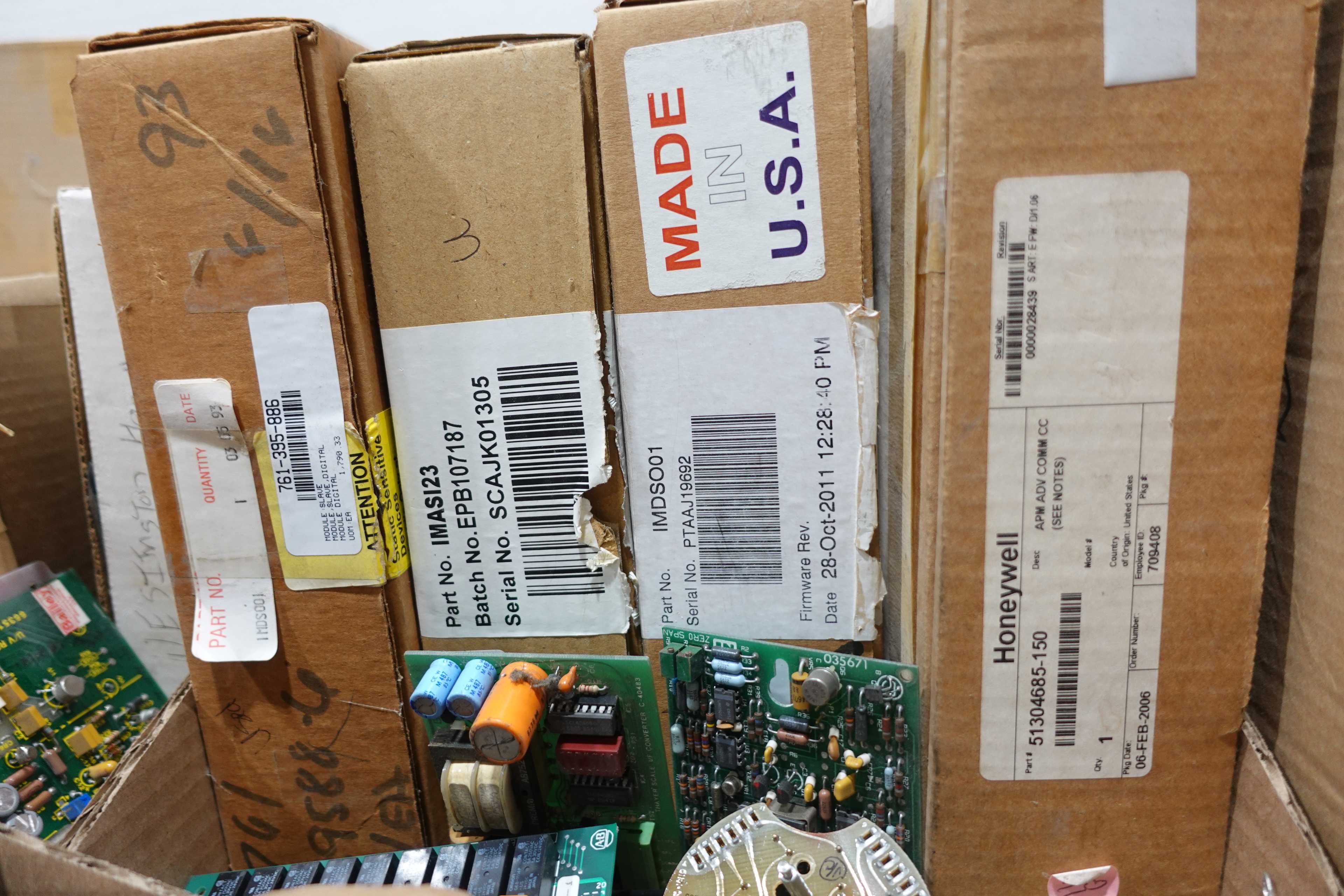 4 PALLETS OF ASSORTED PCB CIRCUIT BOARDS - PCB CIRCUIT BOARDS