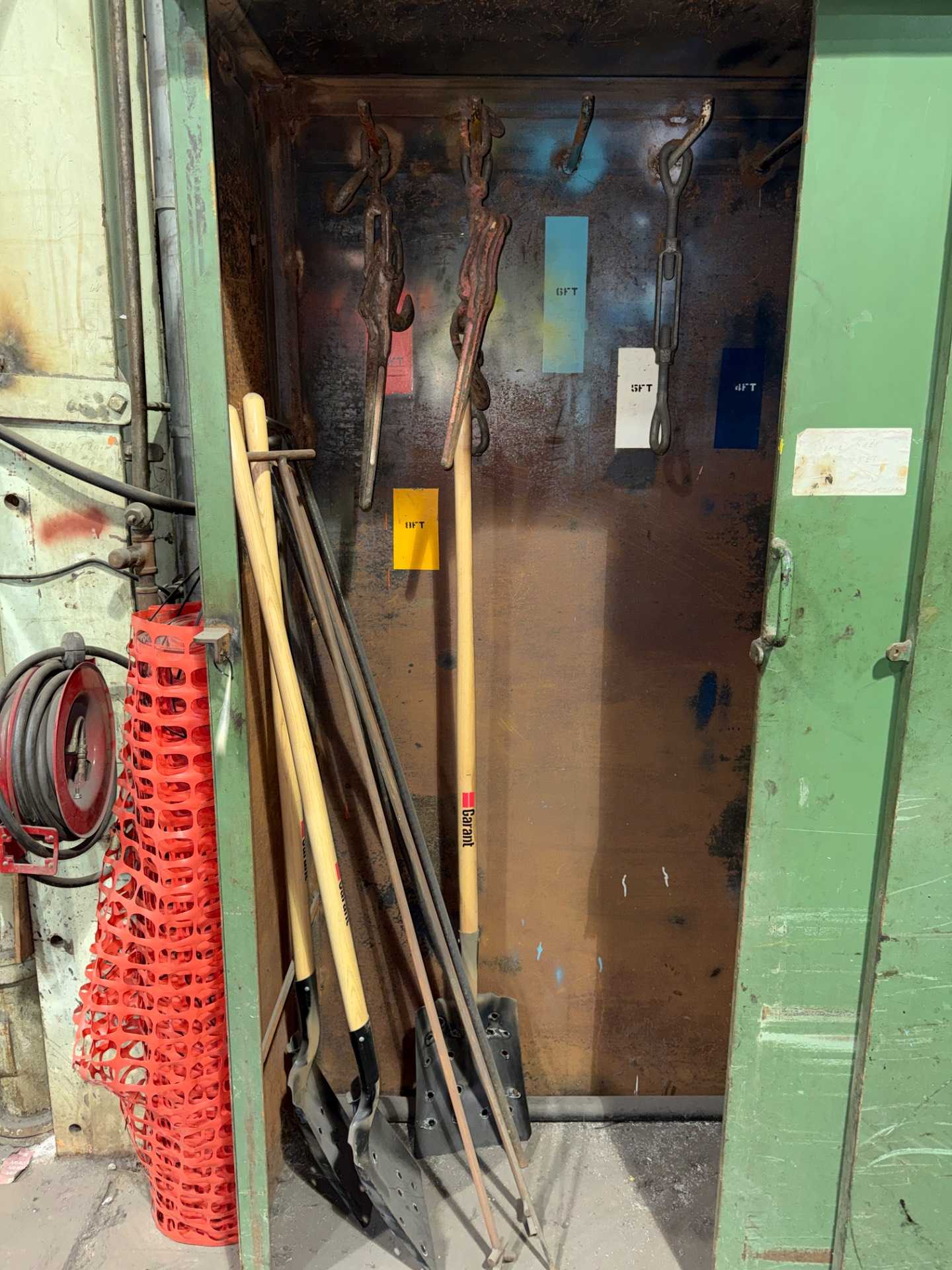 Storage Cabinet with Rigging Tools - FREE STANDING STORAGE CABINET