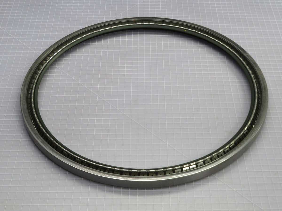GARLOCK 21852-4180 OIL SEALS, 16.000 IN SHAFT DIA, 18.000 IN OD, 0.813 IN WIDTH - OIL SEAL