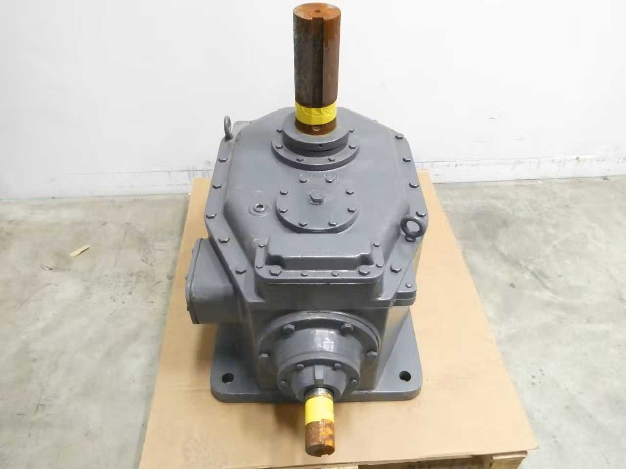 SKU 1711209 - AMARILLO 1311 ENCLOSED GEAR DRIVE - ENCLOSED GEAR DRIVE
