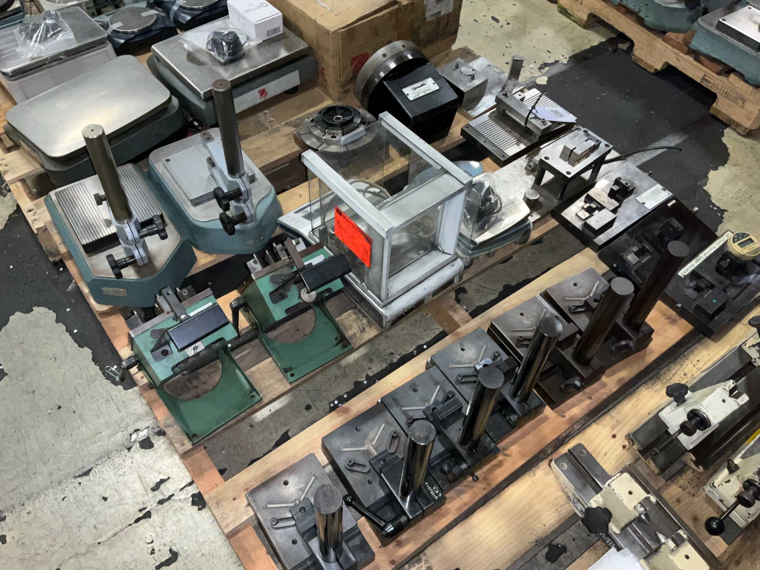 BULK QTY OF INSPECTION & MEASUREMENT TOOLS BULK QTY OF INSPECTION & MEASUREMENT TOOLS