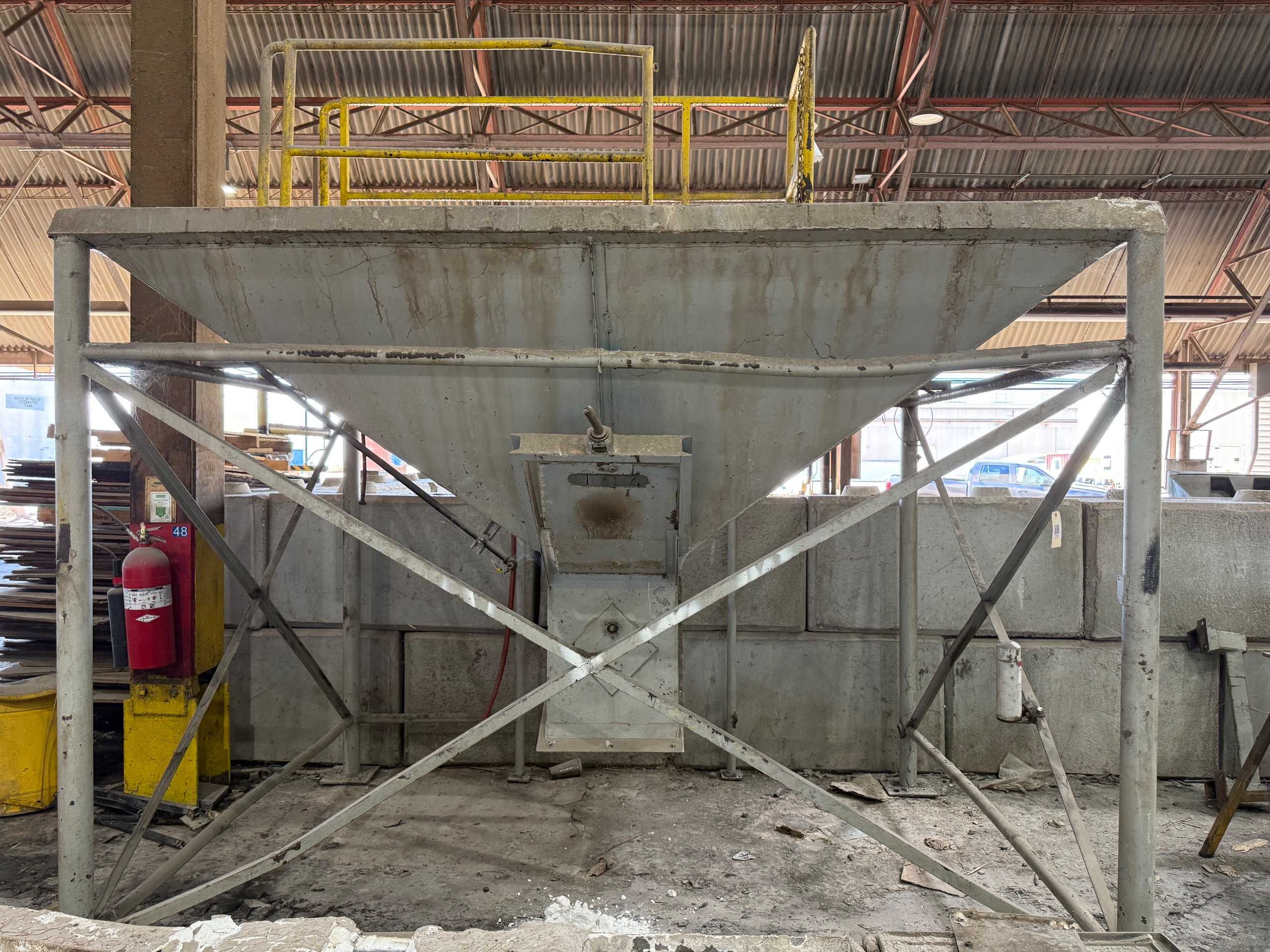 STAINLESS HOPPER BIN, 108"X70" - STORAGE BINS