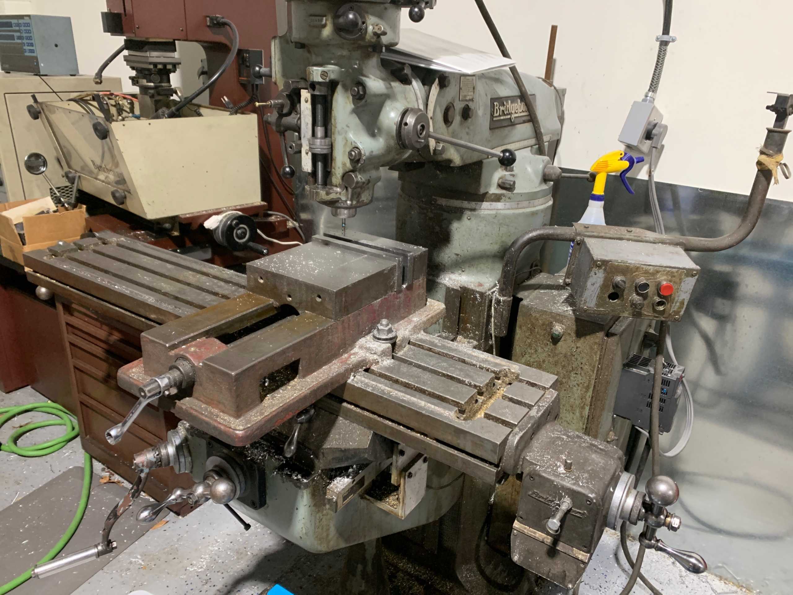 BRIDGEPORT SERIES 1 2HP MILLING MACHINE - MILLING MACHINES