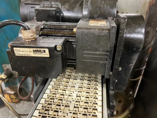 DORNER ADJUSTABLE POWERED BELT CONVEYOR - undefined