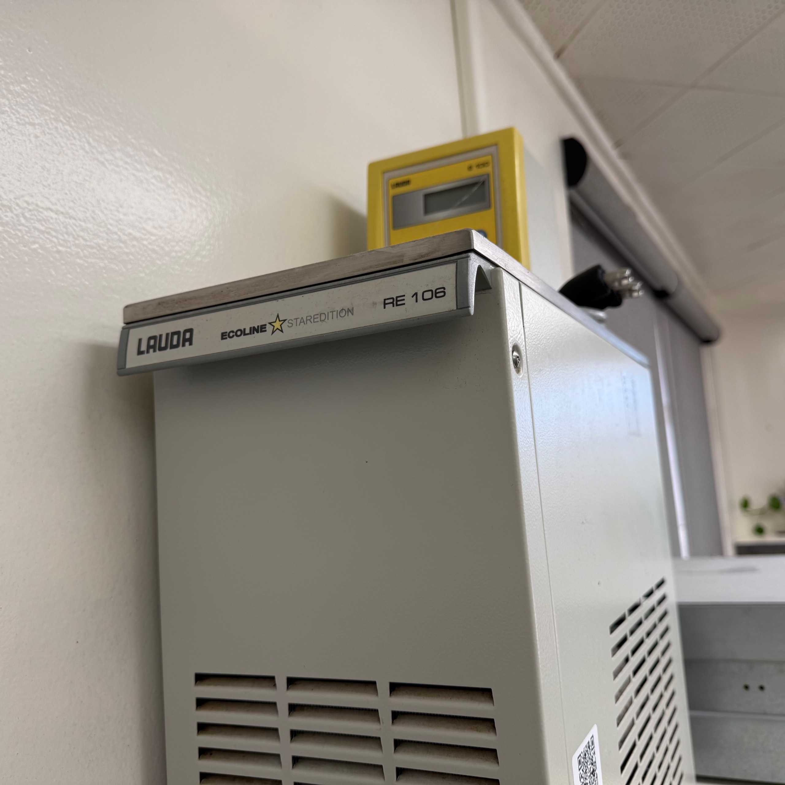 LAUDA RE106 RECIRCULATING CHILLER - LAB & SCIENTIFIC