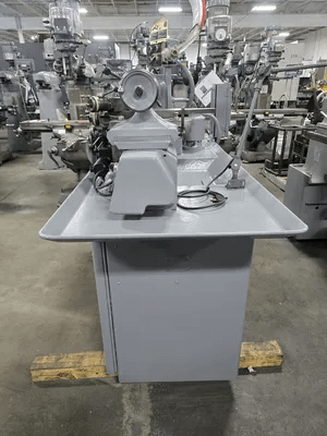 HARDINGE HLV-H WIDE BED TOOL ROOM LATHE (11″ SWING OVER BED, 1.5 HP, 125-3000 RPM) - MANUAL LATHES