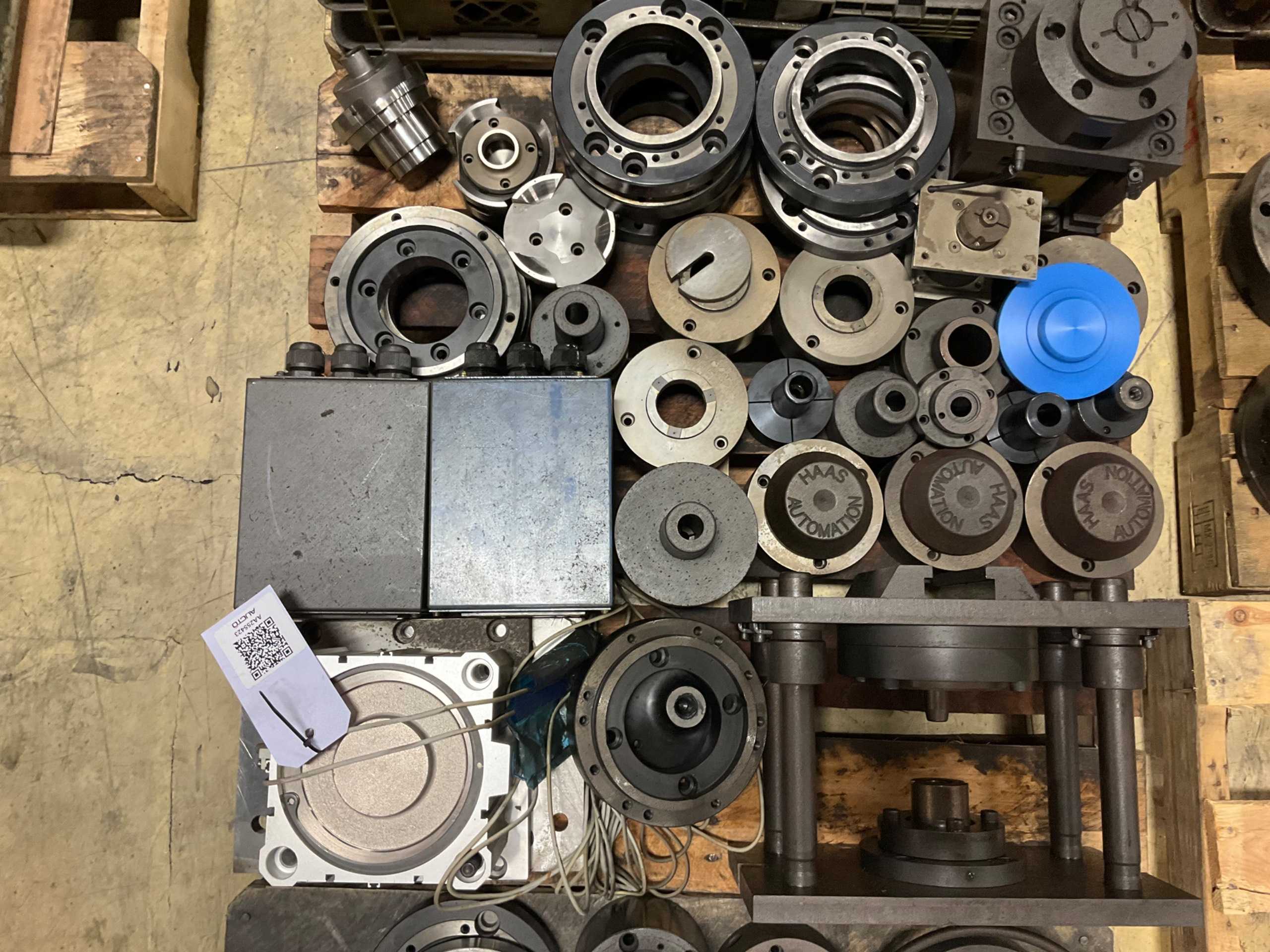 BULK QTY OF PRESS PARTS - PRESS BRAKE TOOLING