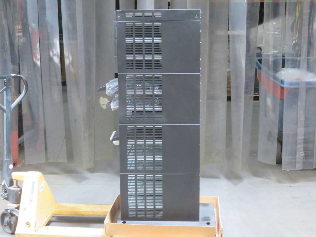 EATON 660C120AAAAAAAI ENCLOSURE, 12-SLOT, 208V 3-PHASE OUTPUT, 27 KVA MAX CAPACITY - UPS