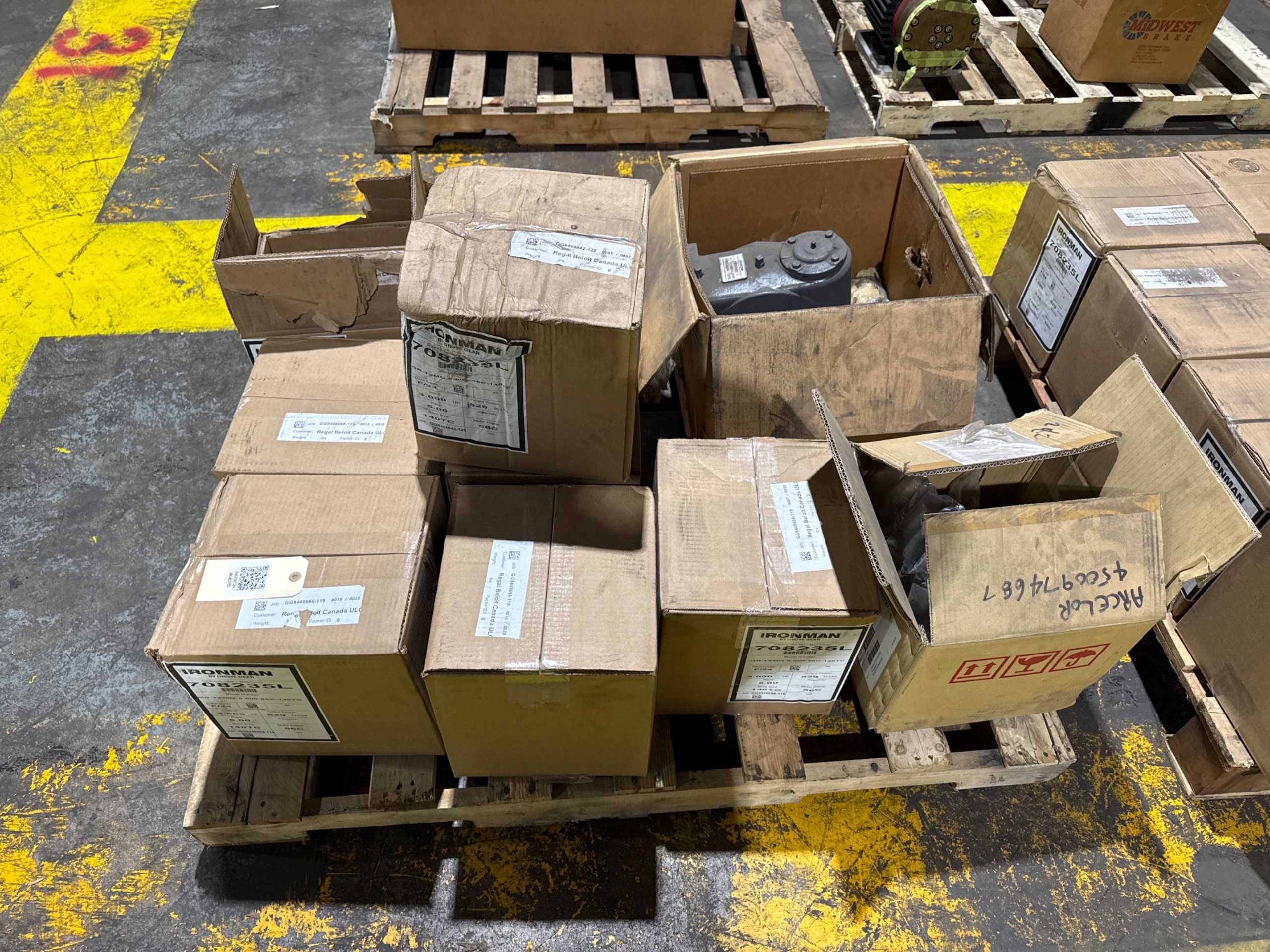 BULK QTY OF GEAR REDUCER - GEAR REDUCERS