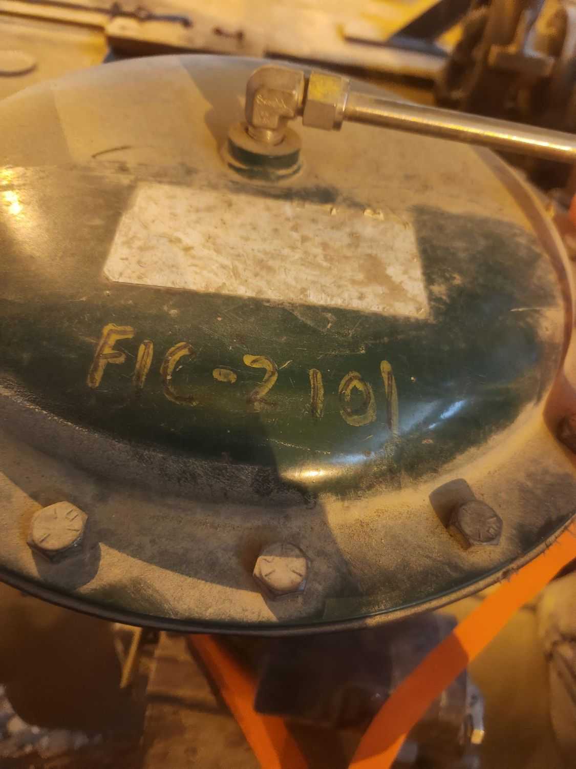 FISHER EZ CONTROL VALVE & 657 ACTUATOR ASSEMBLY - VALVE & ACTUATOR ASSEMBLY