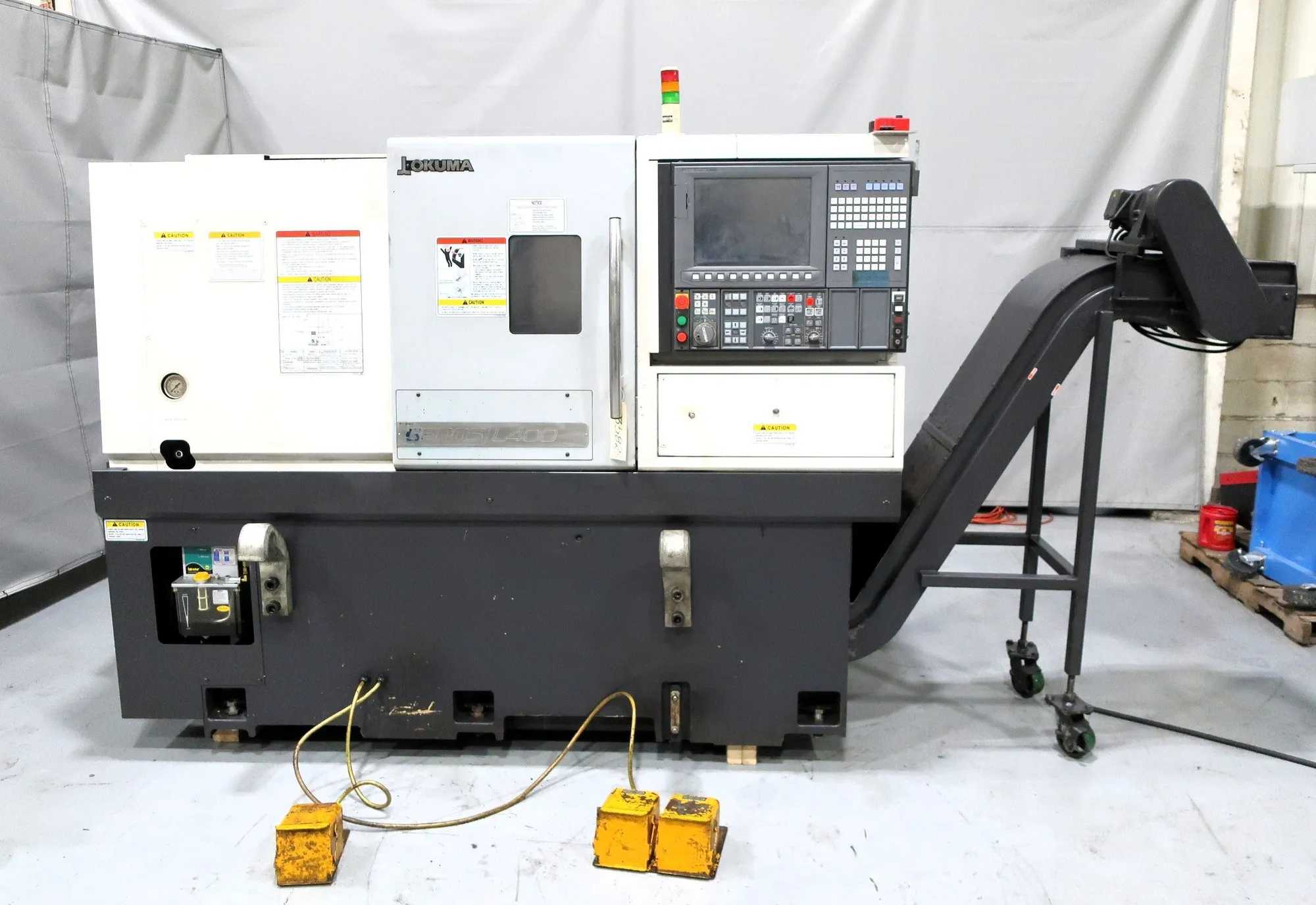 2014 OKUMA GENOS L400 CNC LATHE, OSP-P300L-R, 3000 RPM, 20HP, 10" CHUCK, 12-POS TURRET, TAILSTOCK - CNC LATHES