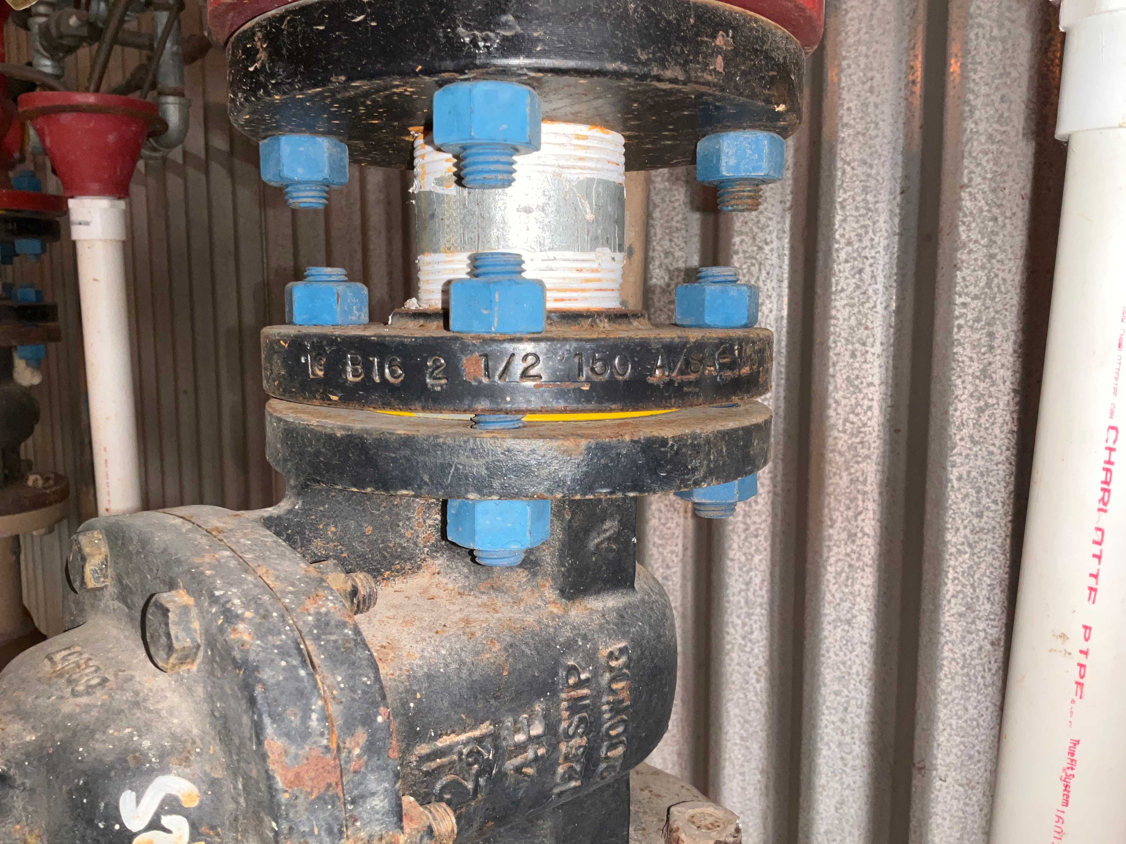 QTY 6: DIAPHRAGM VALVE - DIAPHRAGM VALVE