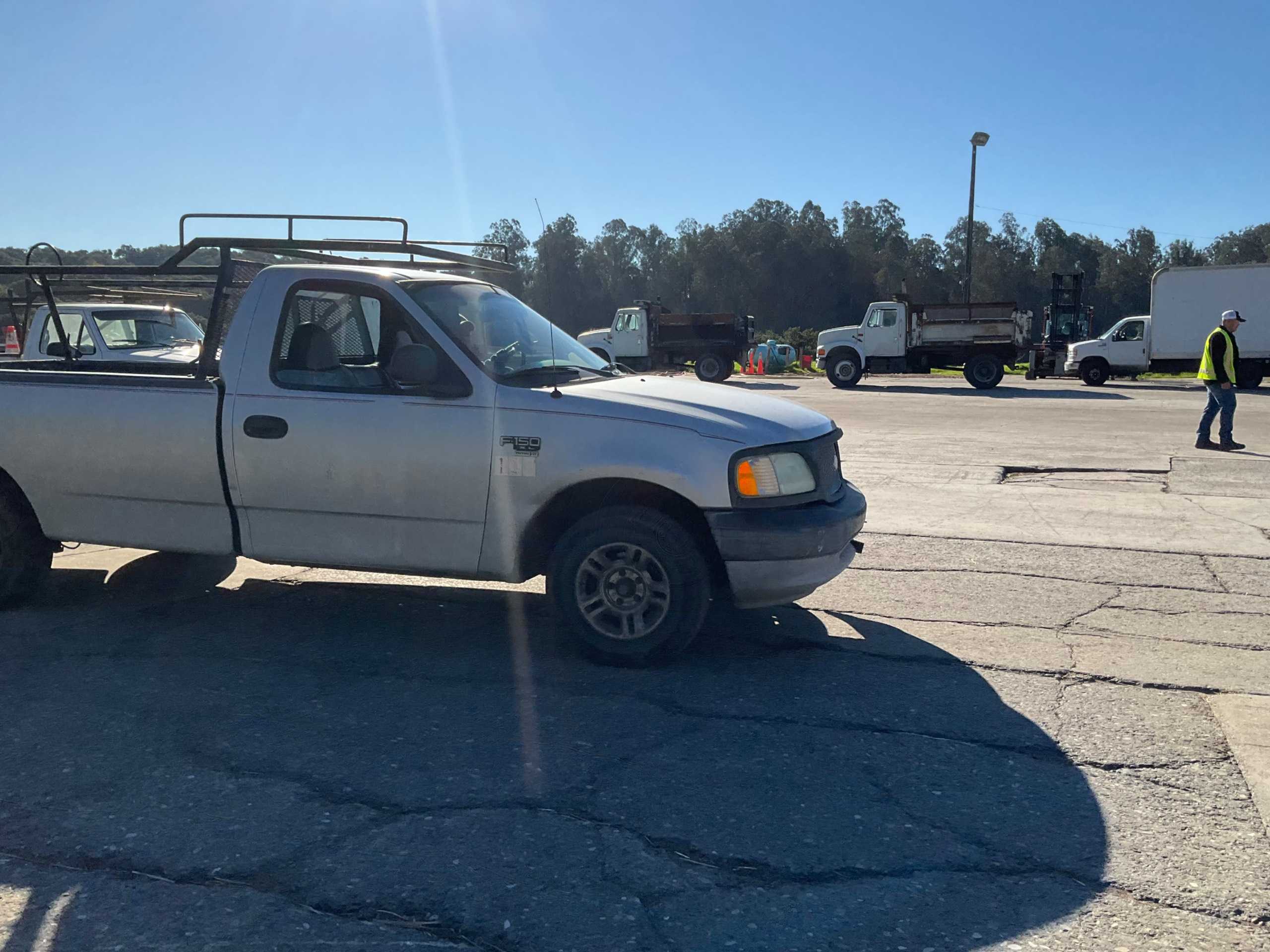 2002 FORD F-150 PICK-UP TRUCK - PICKUP TRUCKS